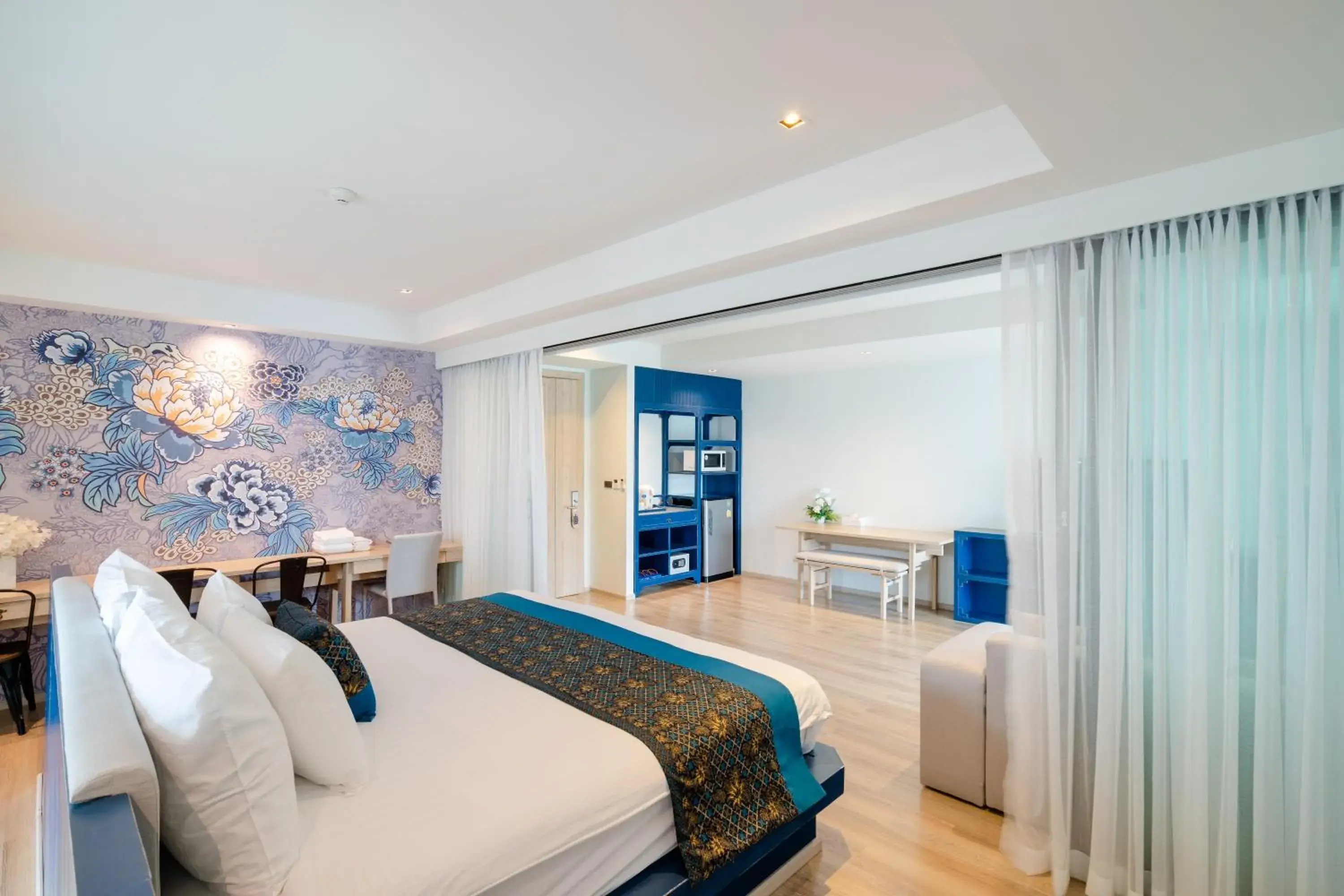 One-Bedroom Suite + Free Coworking Space in Bhukitta Boutique Hotel Phuket Town One-Bedroom Suite + Free Coworking Space in Bhukitta Boutique Hotel Phuket Town