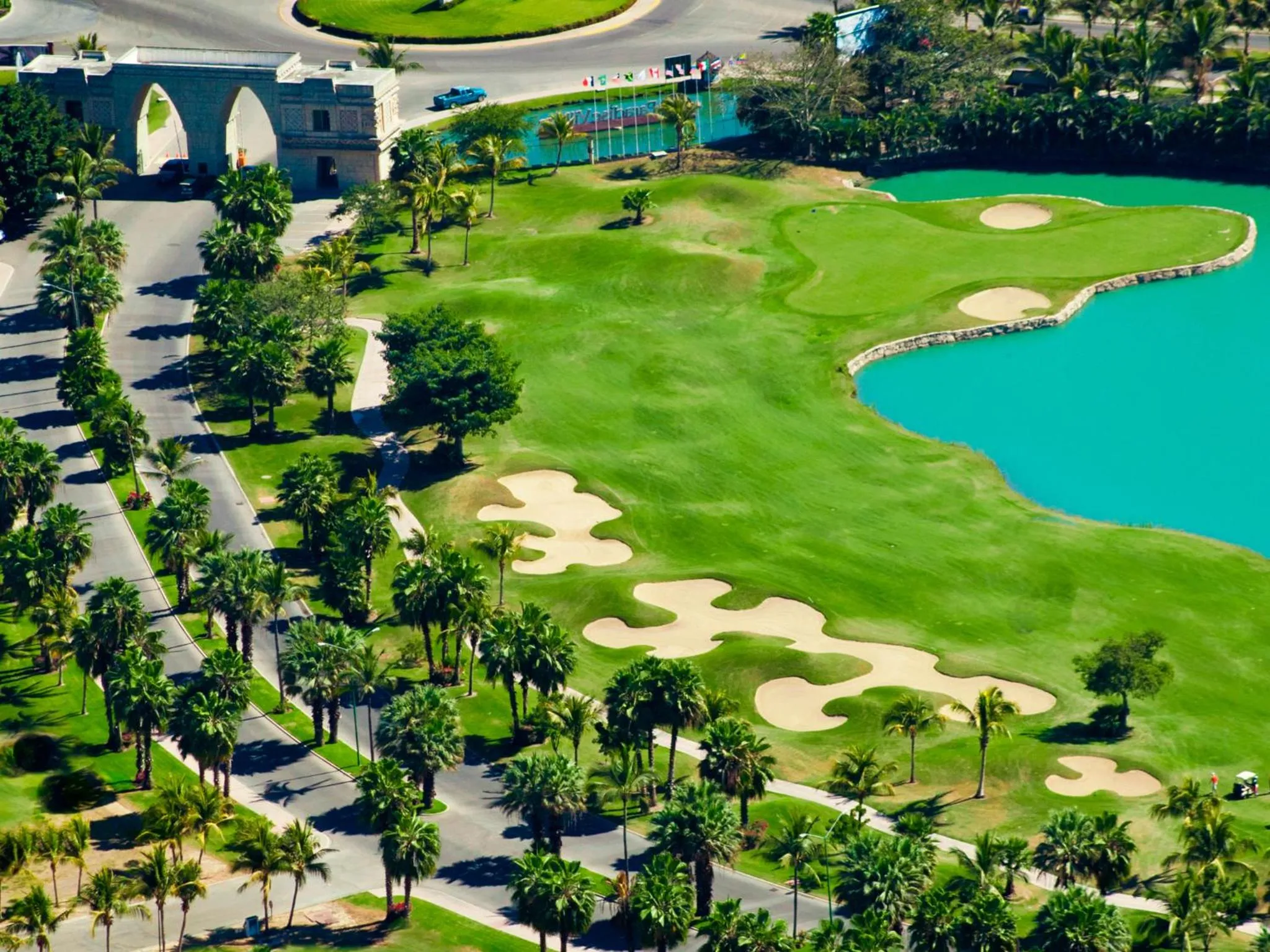 Golfcourse in Paradise Village