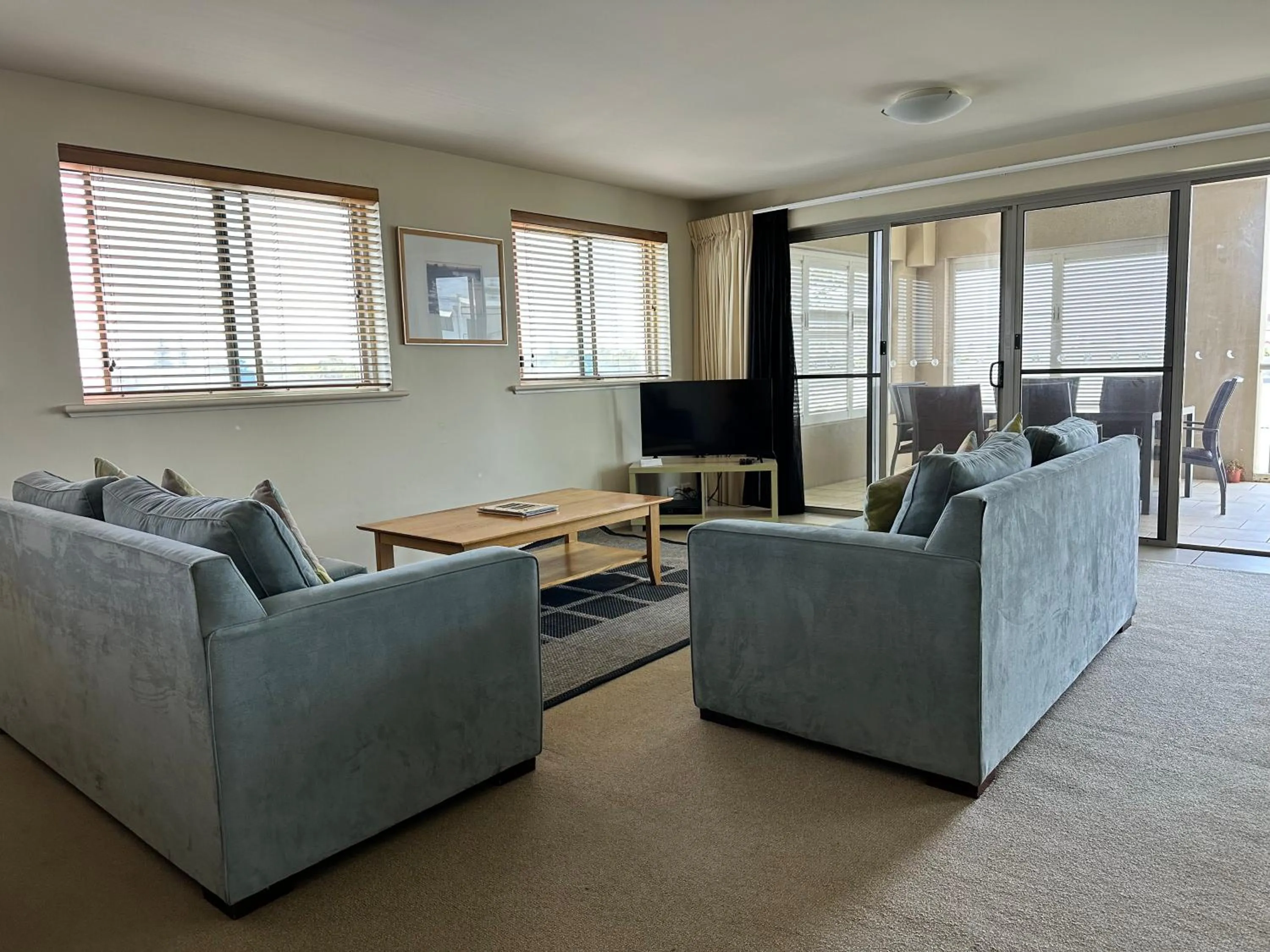 Living room in Riverside Holiday Apartments