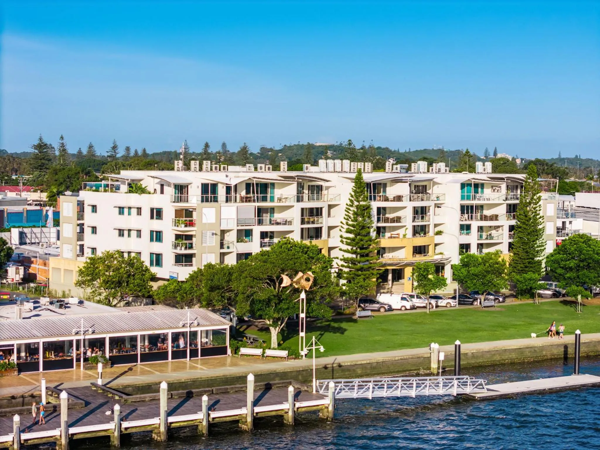 Property building in Riverside Holiday Apartments