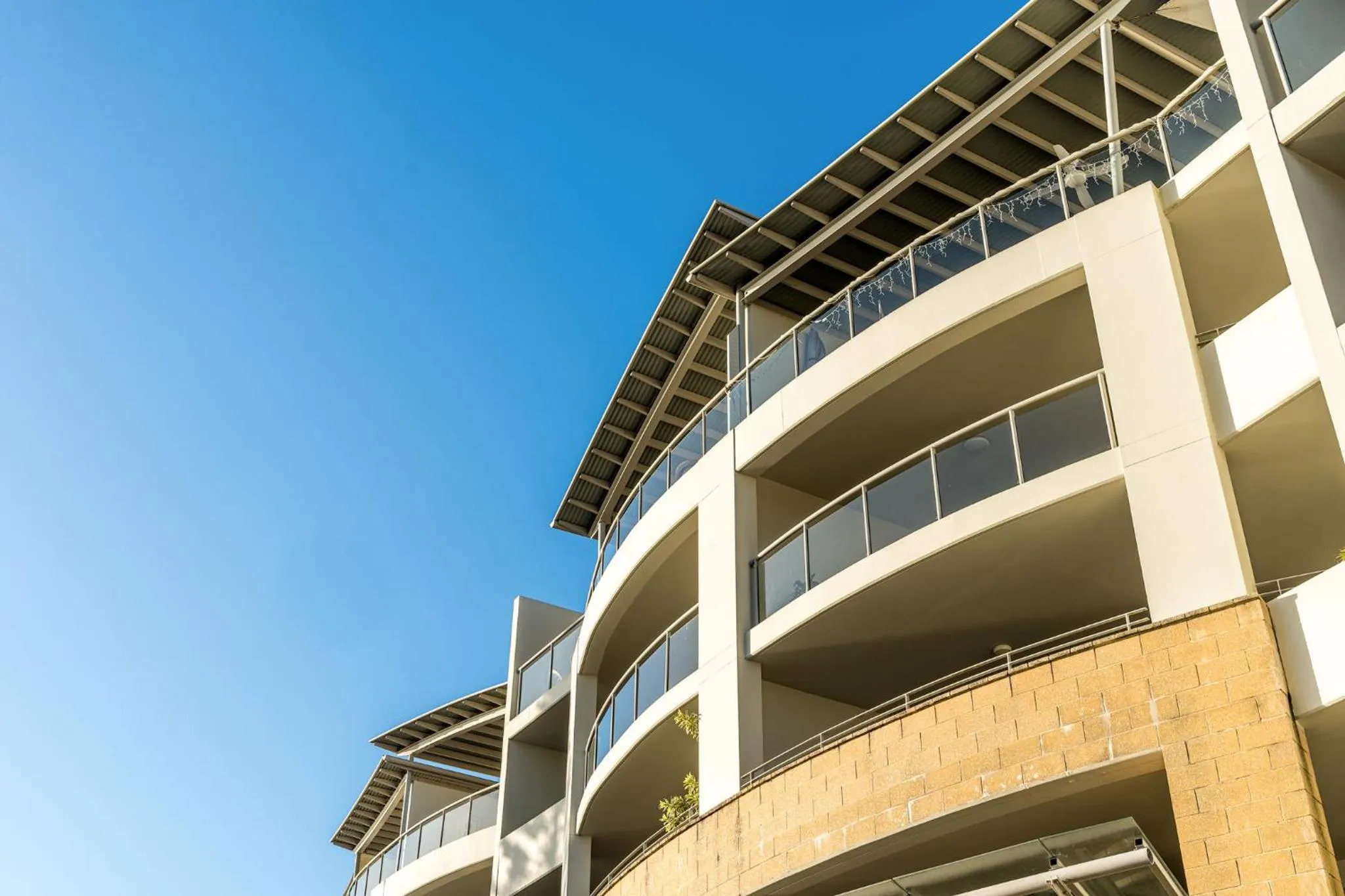 Property building in Riverside Holiday Apartments