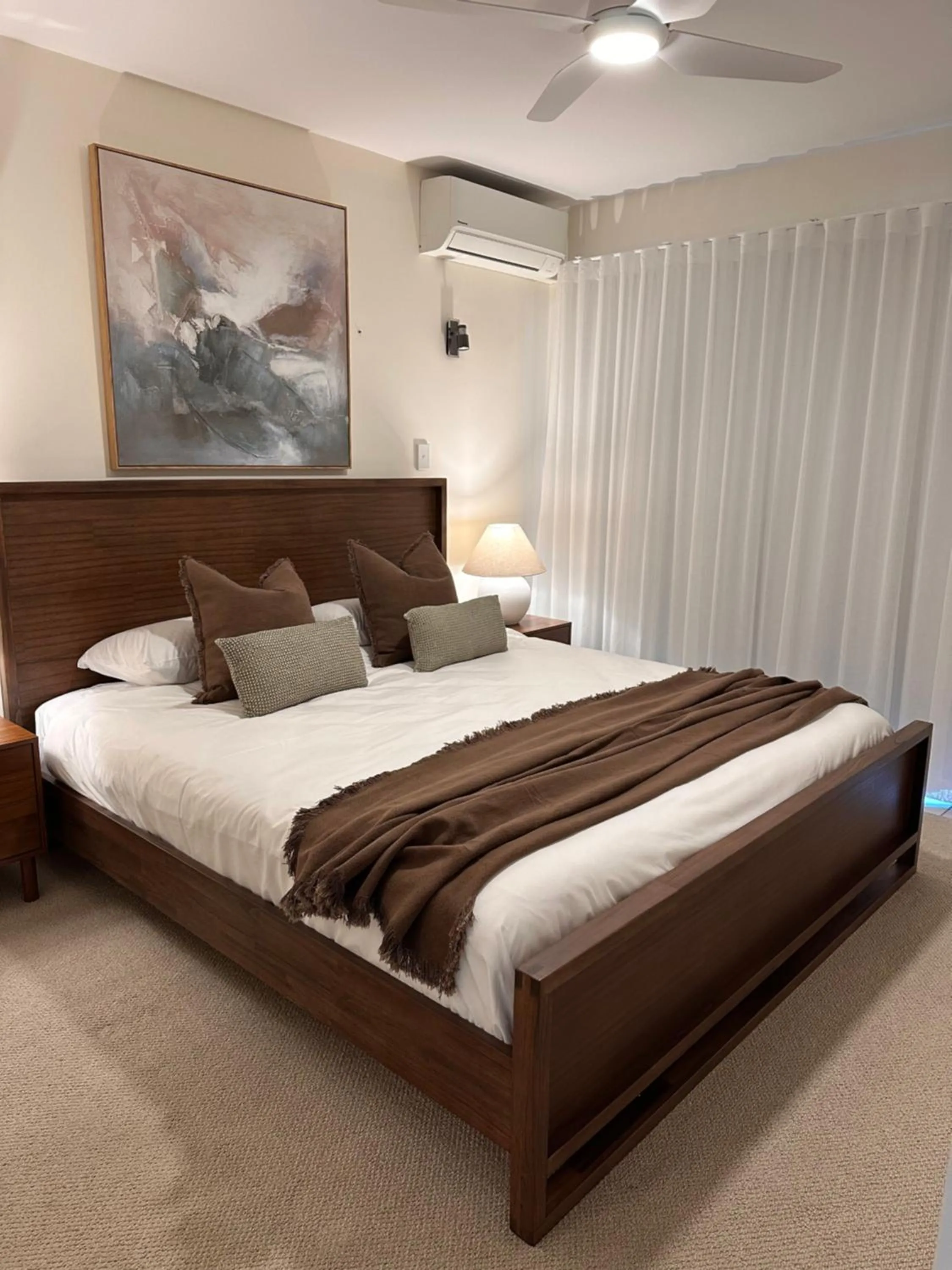 Bed in Riverside Holiday Apartments