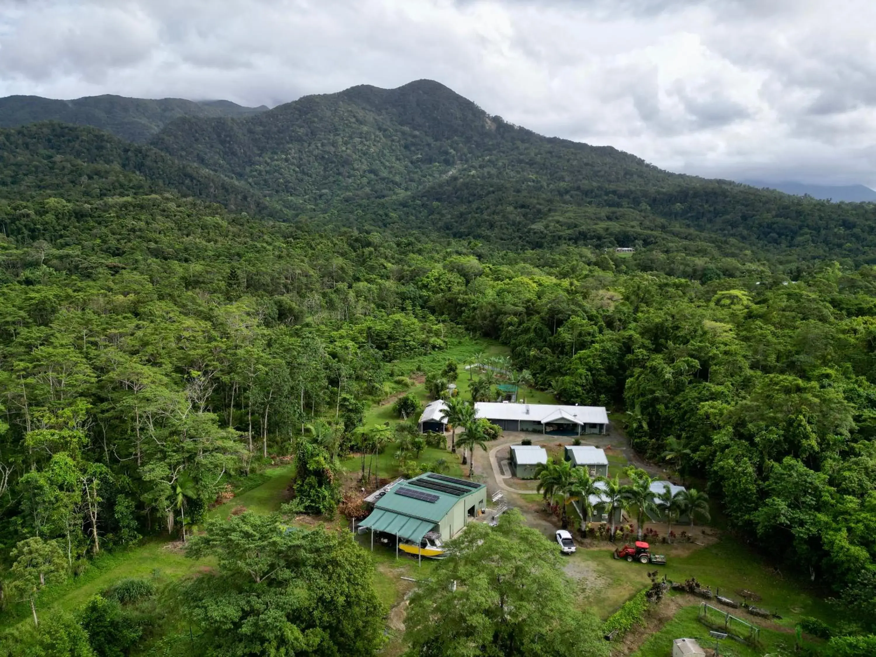 Daintree Peaks ECO Stays Daintree Peaks ECO Stays