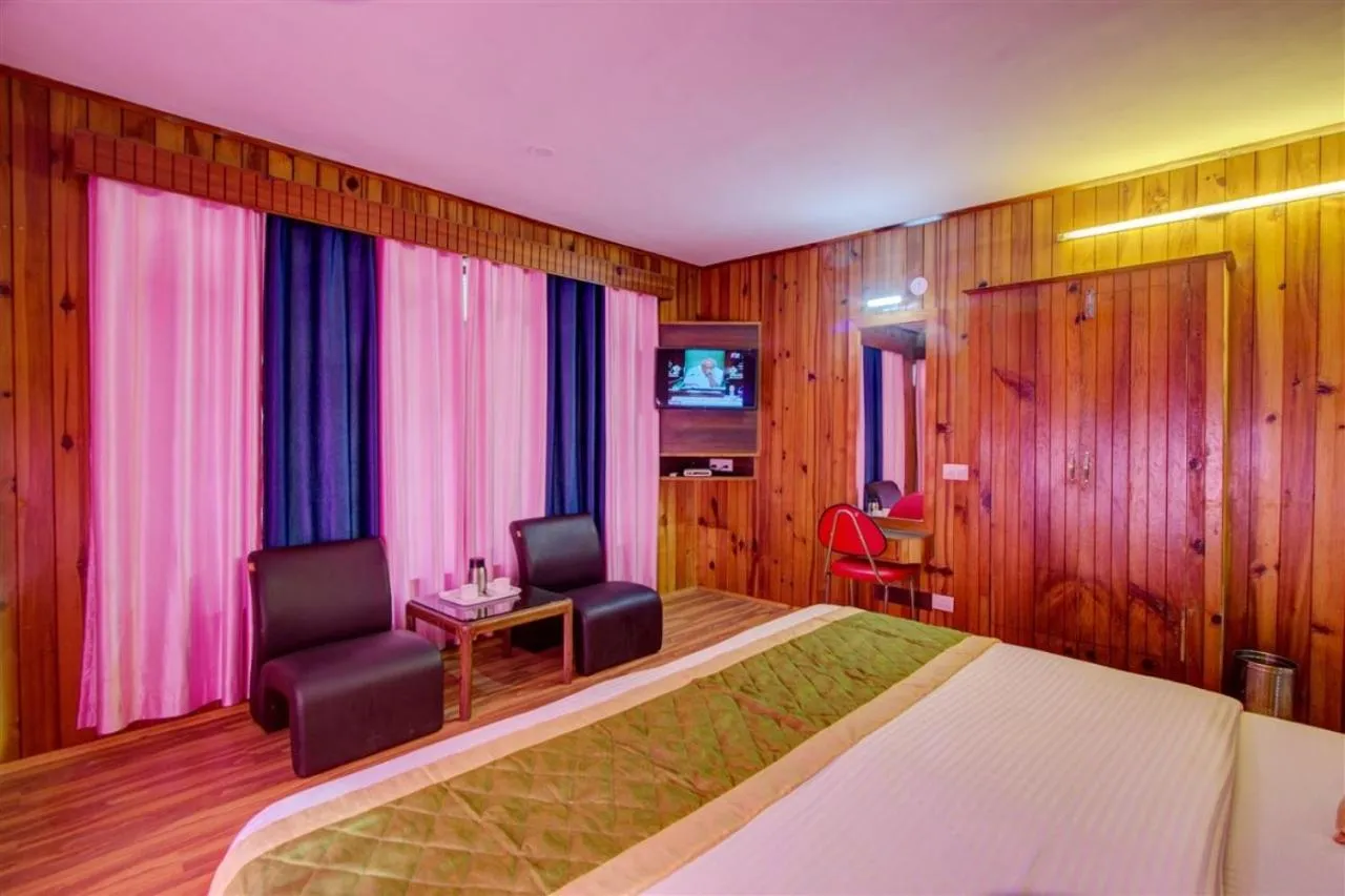 Bed in Hotel Samiru Manali