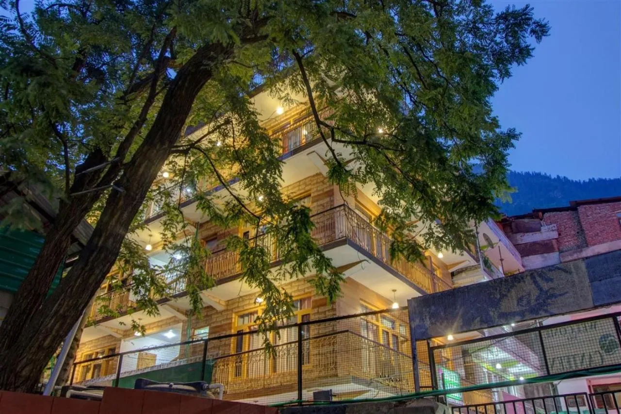 Property building in Hotel Samiru Manali