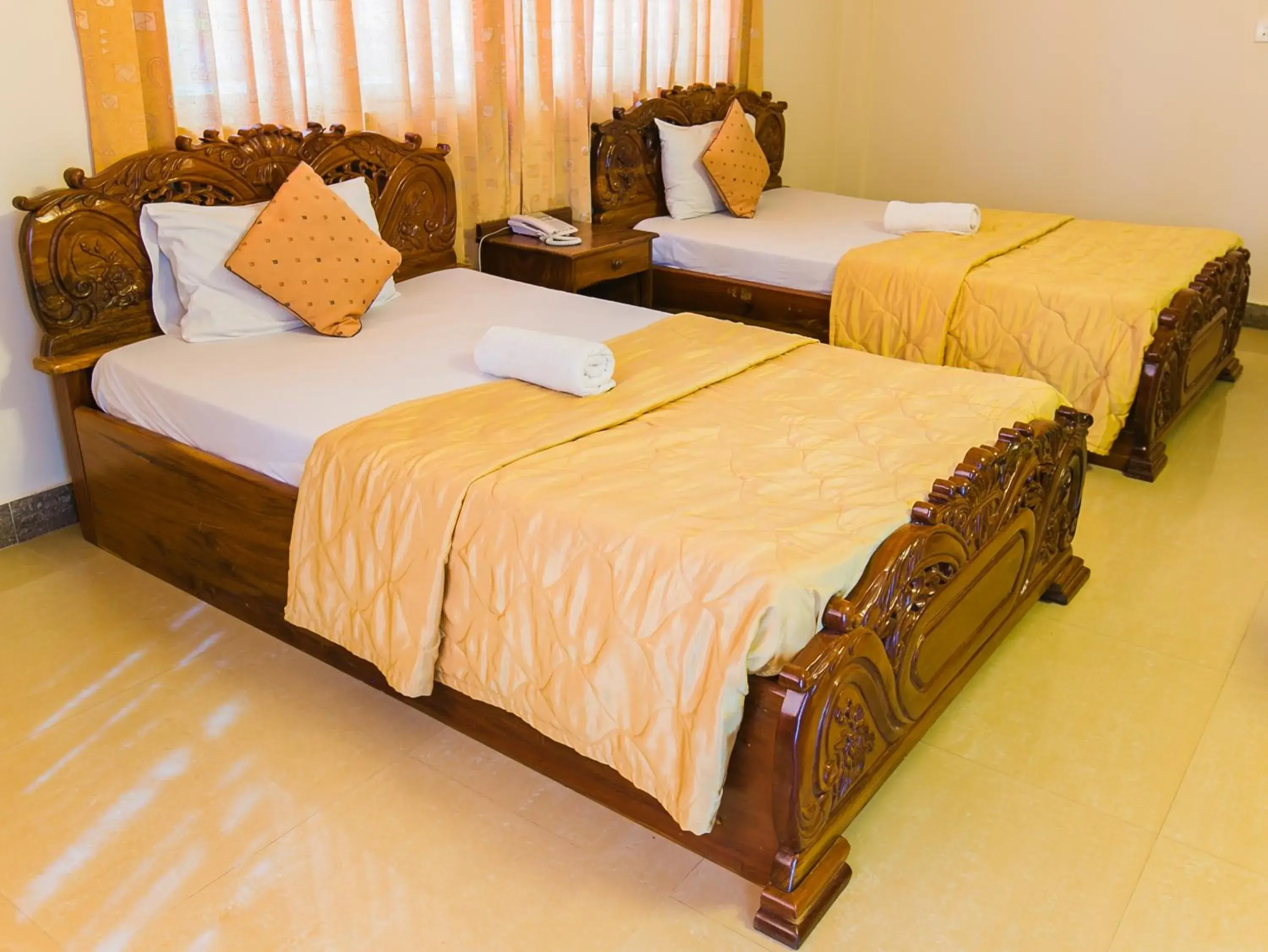 Deluxe Double or Twin Room with Air-Con in Asia Hotel Deluxe Double or Twin Room with Air-Con in Asia Hotel