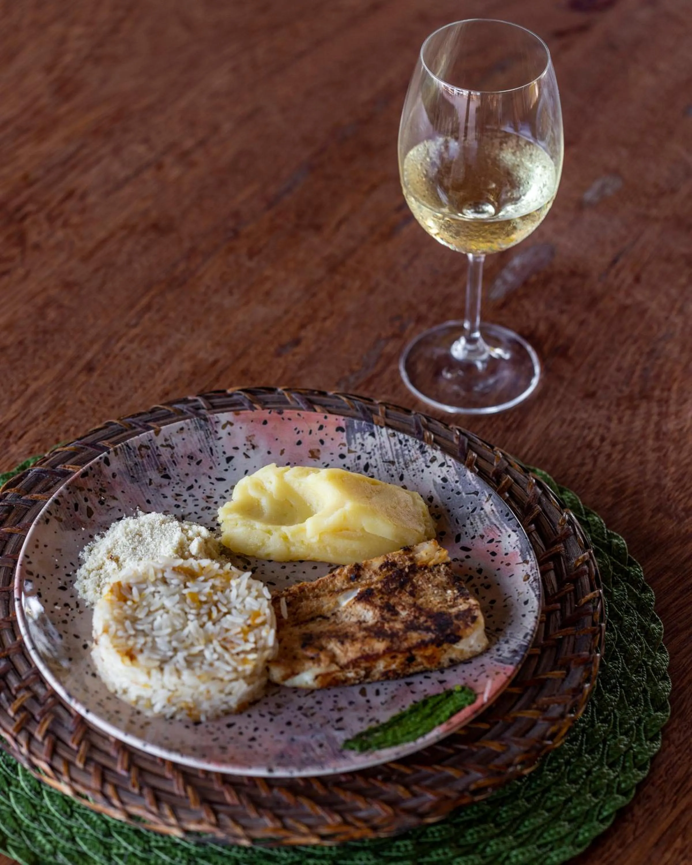 Restaurant/places to eat in Rumah Pousada