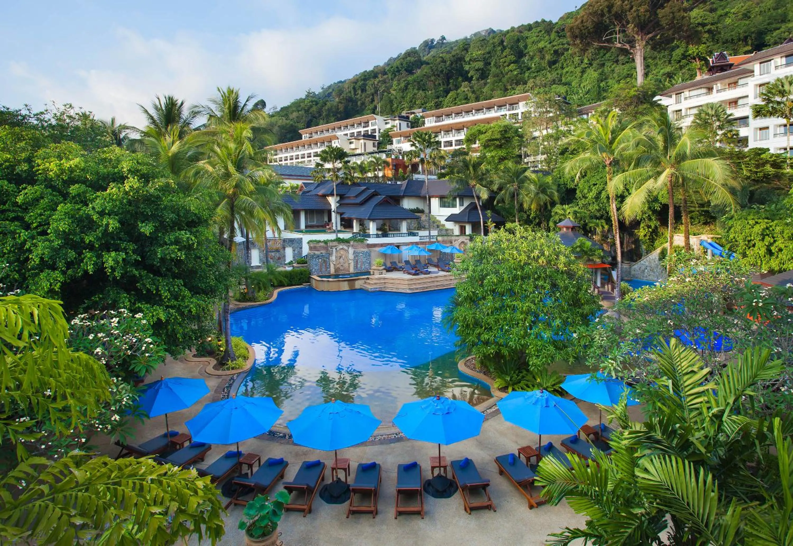 Swimming pool in Diamond Cliff Resort & Spa, Patong Beach