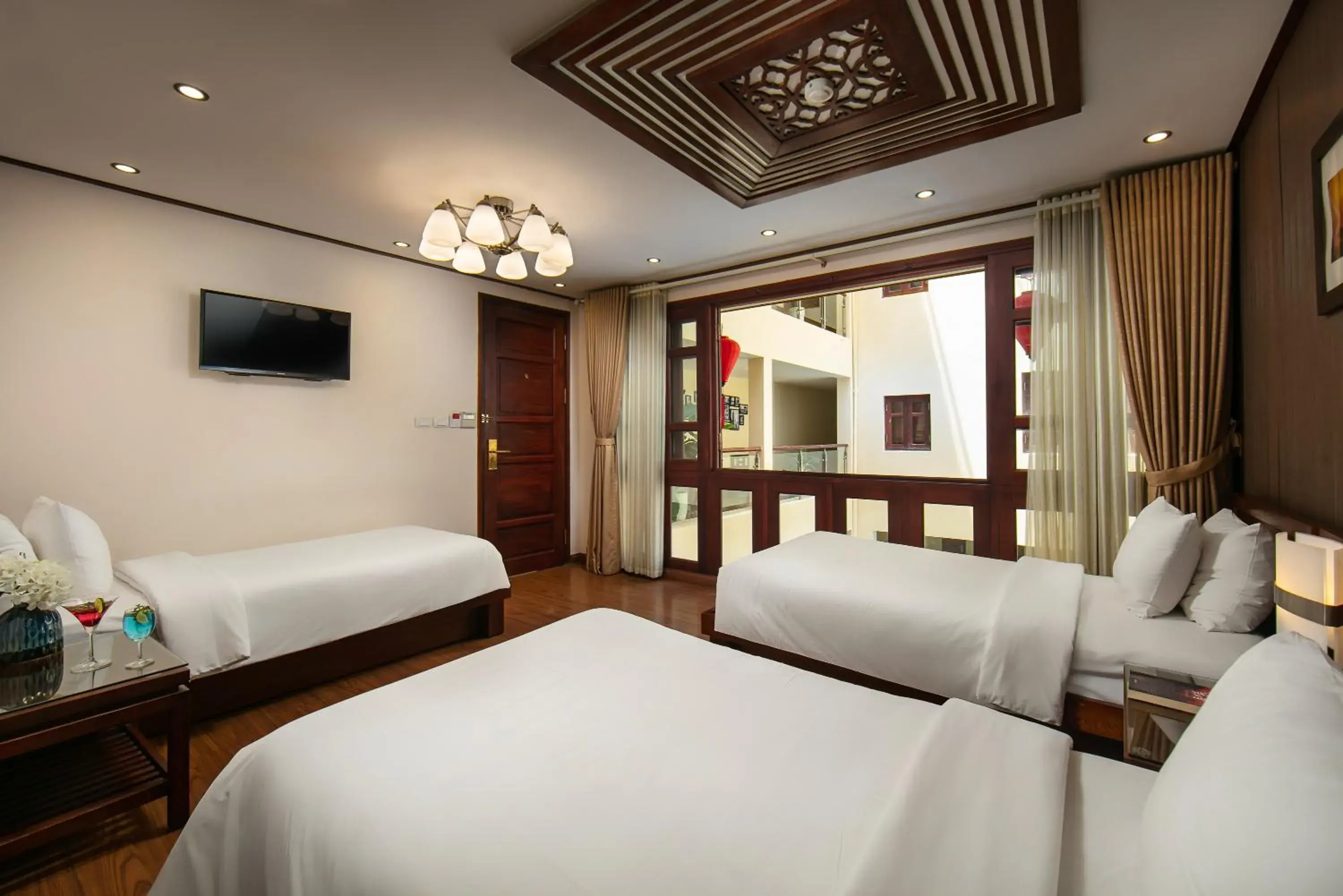 Ancient Triple in Hanoi Nostalgia Hotel & Spa Ancient Triple in Hanoi Nostalgia Hotel & Spa
