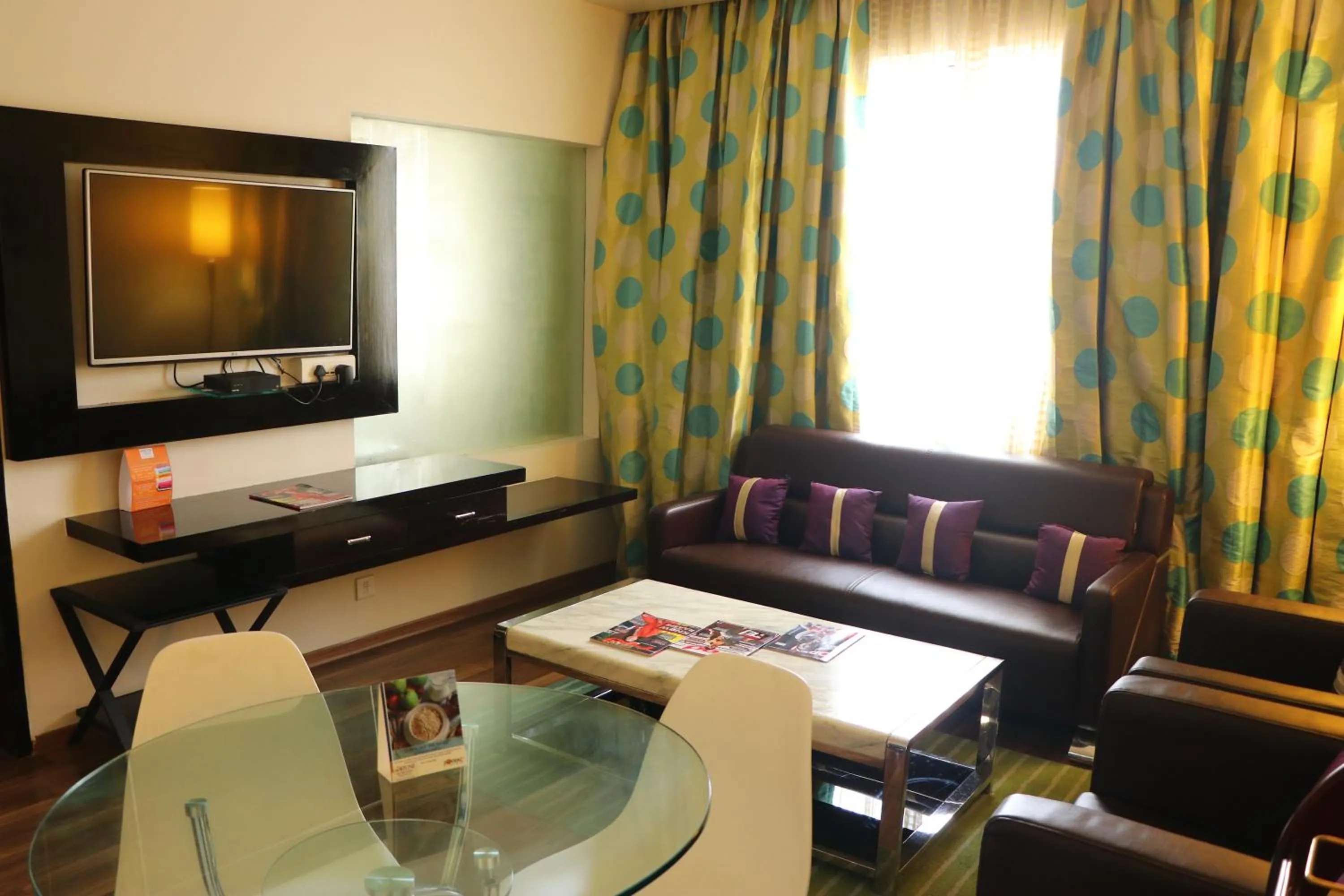 Living room, Seating Area in Fortune Inn Sree Kanya Visakhapatnam