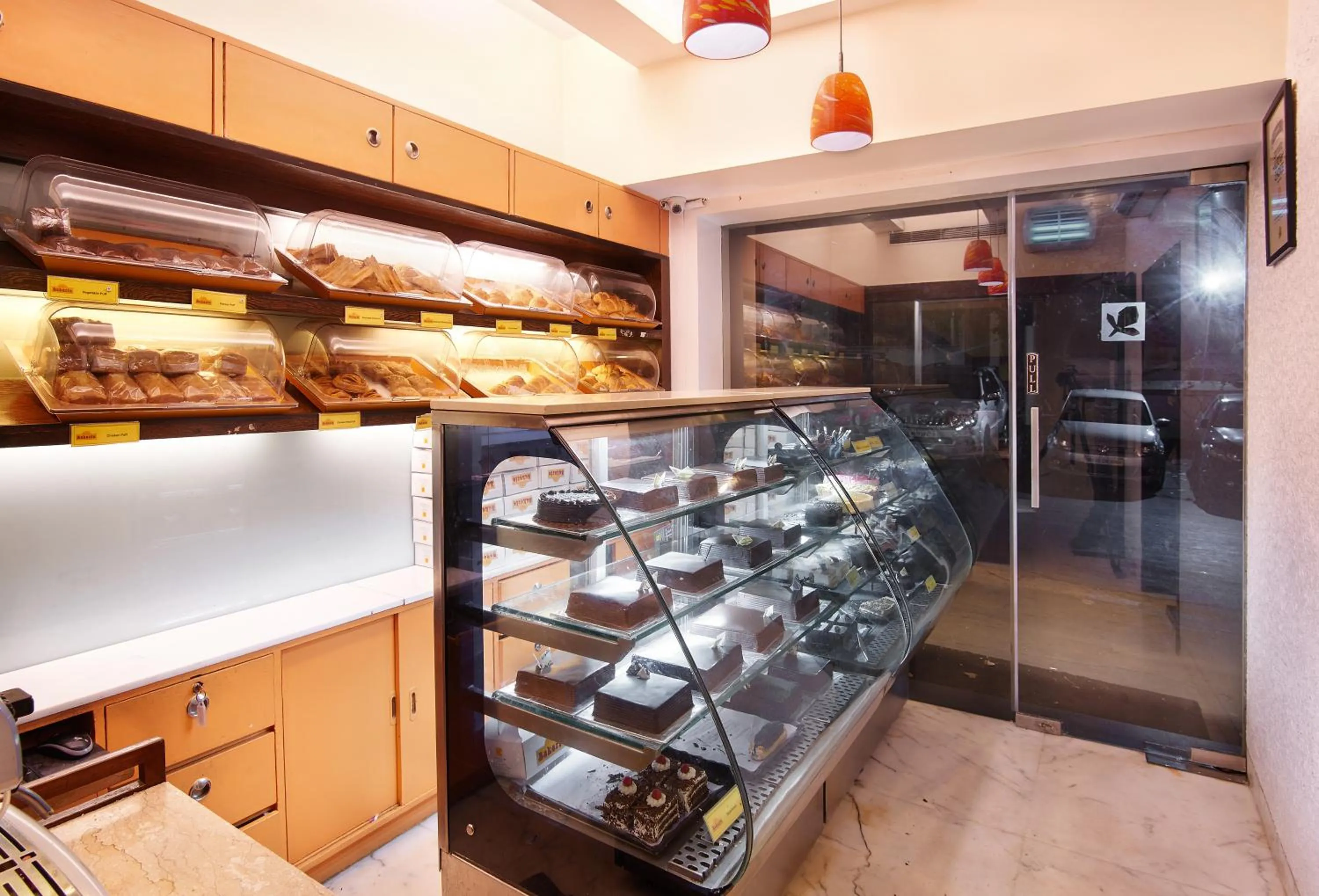 Food in The Shalimar Hotel, Kemps Corner