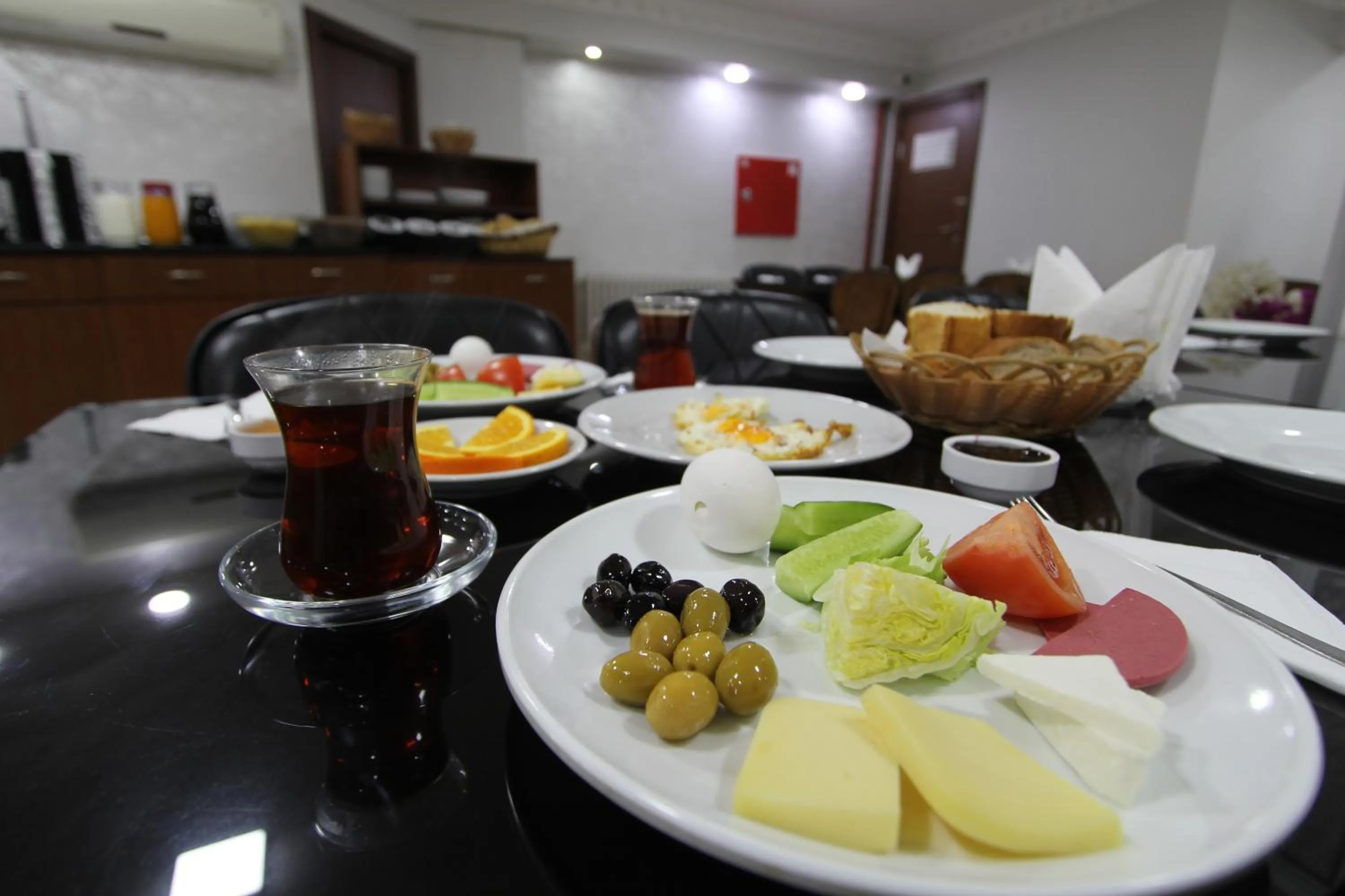 Breakfast in Lyon Hotel İstanbul