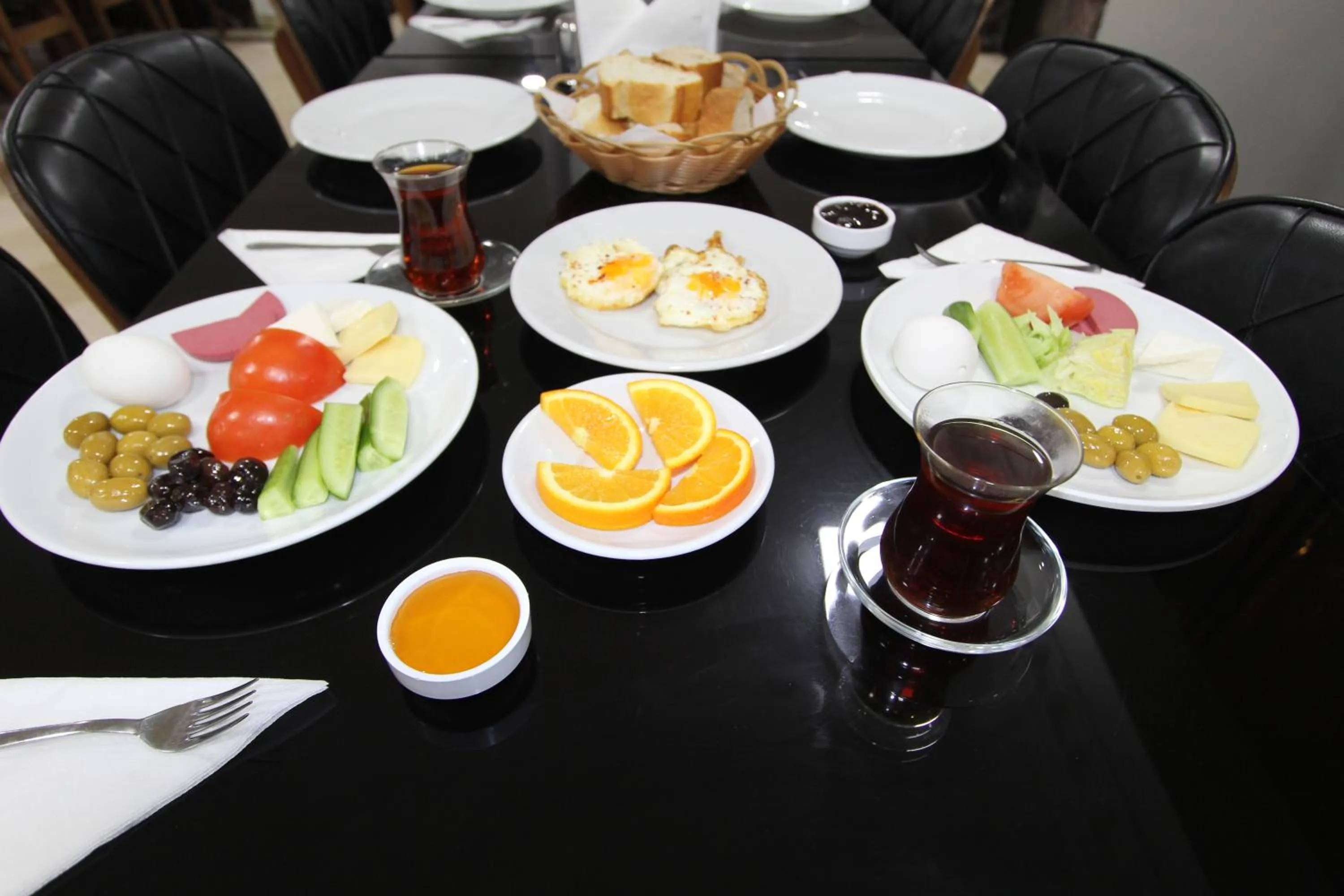 Breakfast in Lyon Hotel İstanbul