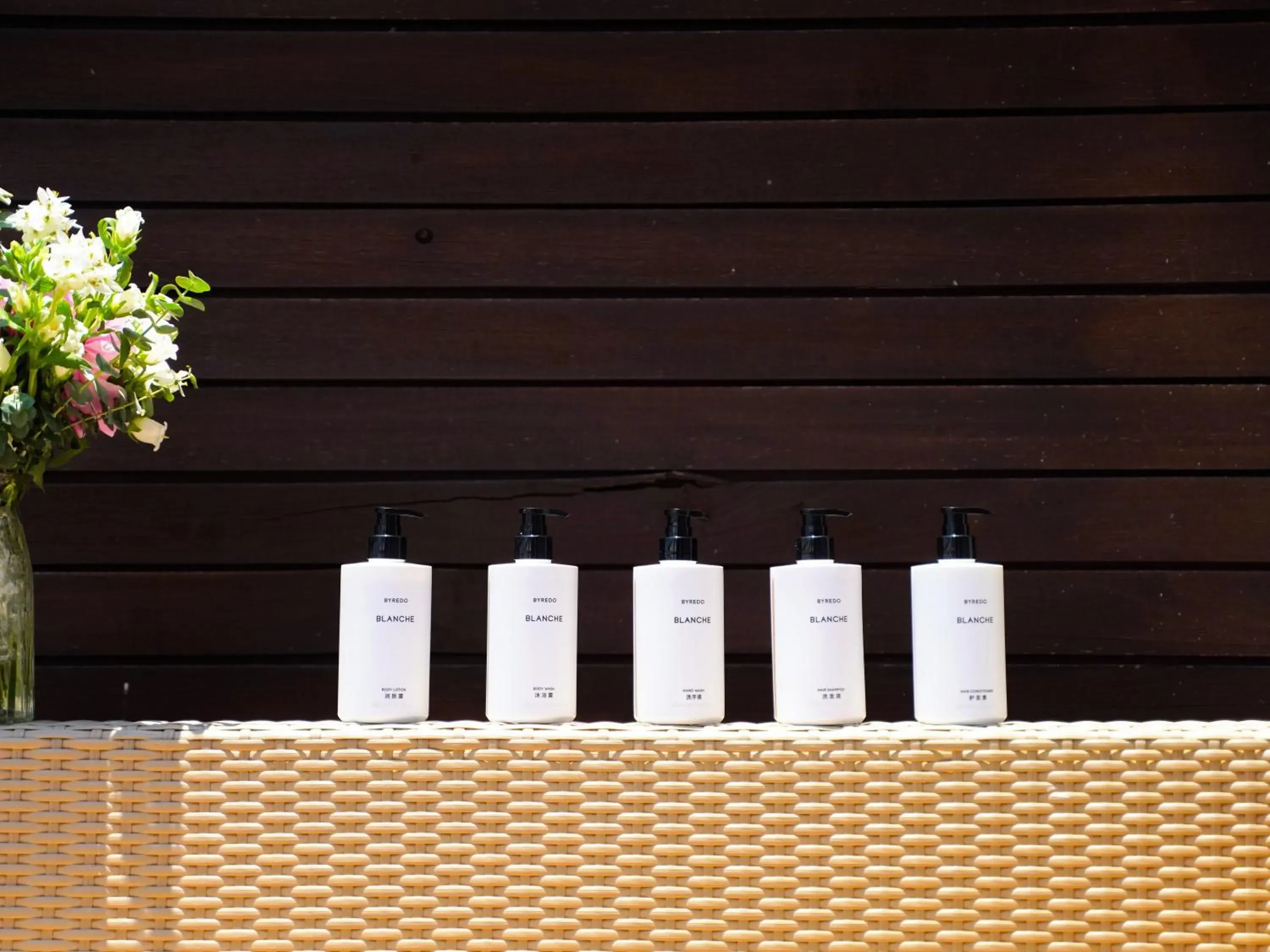 Classic King Room with Garden View in InterContinental Shenzhen by IHG Classic King Room with Garden View in InterContinental Shenzhen by IHG