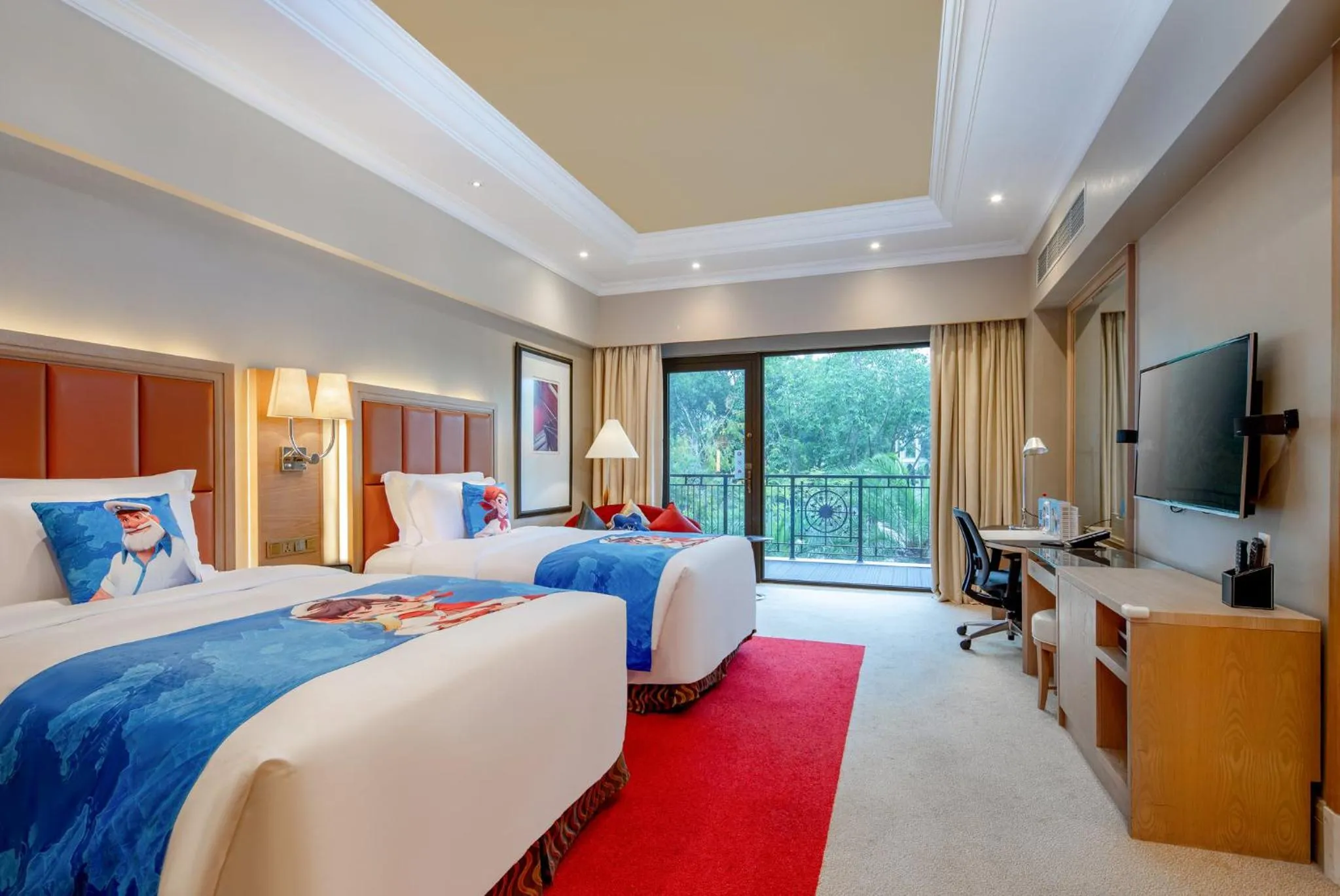 Photo of the whole room, Bed in InterContinental Shenzhen by IHG