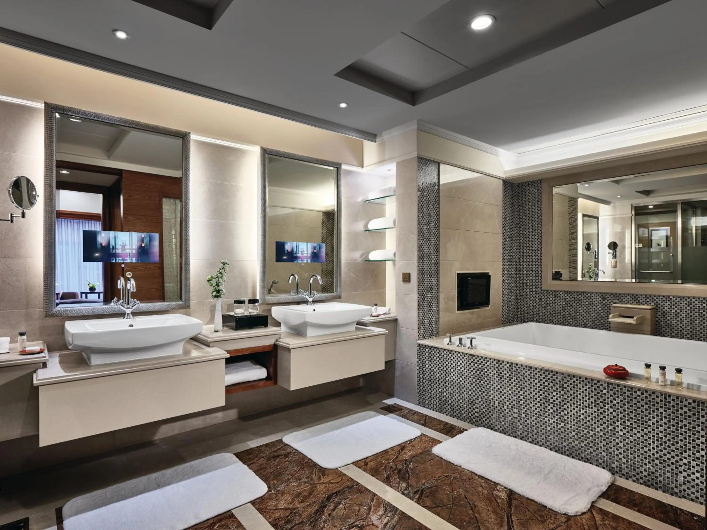 Bathroom in InterContinental Shenzhen by IHG