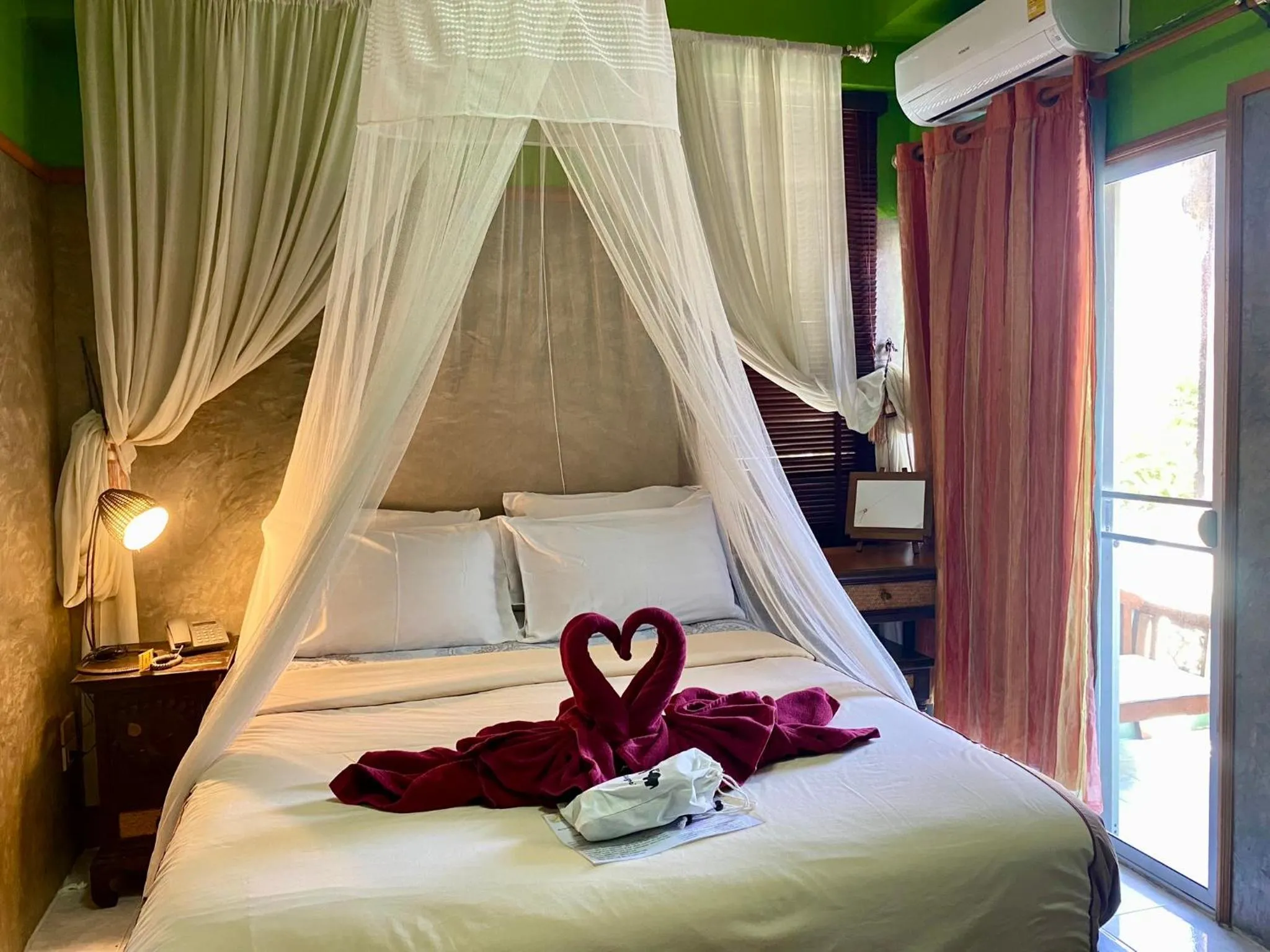 Photo of the whole room, Bed in Awana House