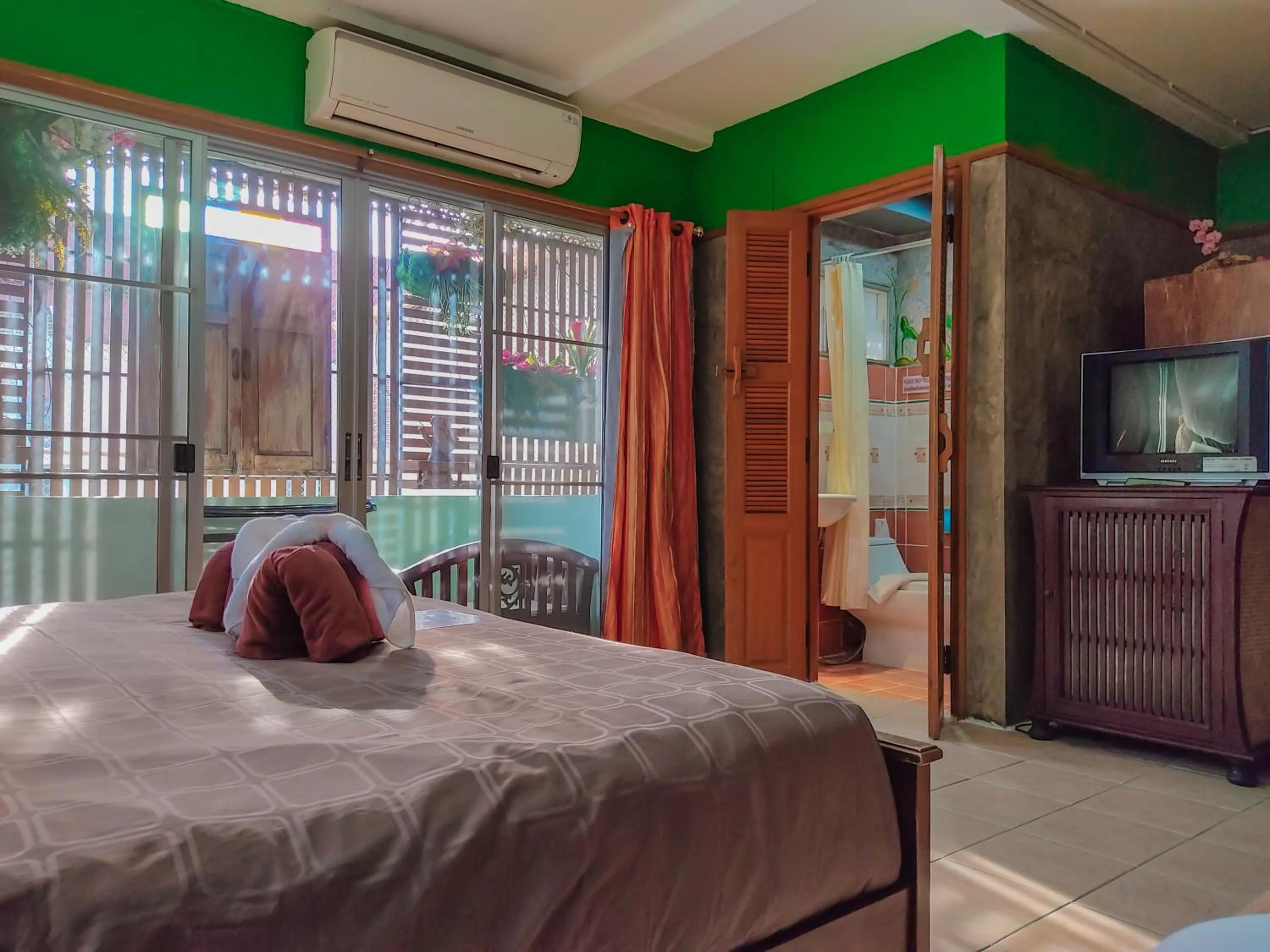 Bedroom, Bed in Awana House