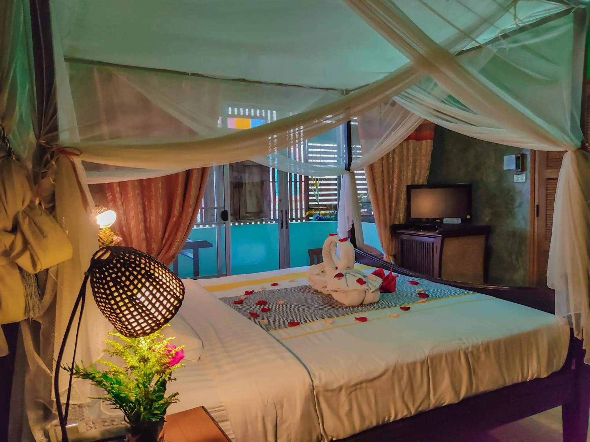 Bedroom, Bed in Awana House