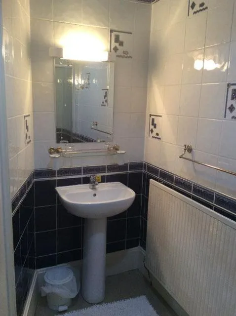 Cavell House Bed and Breakfast