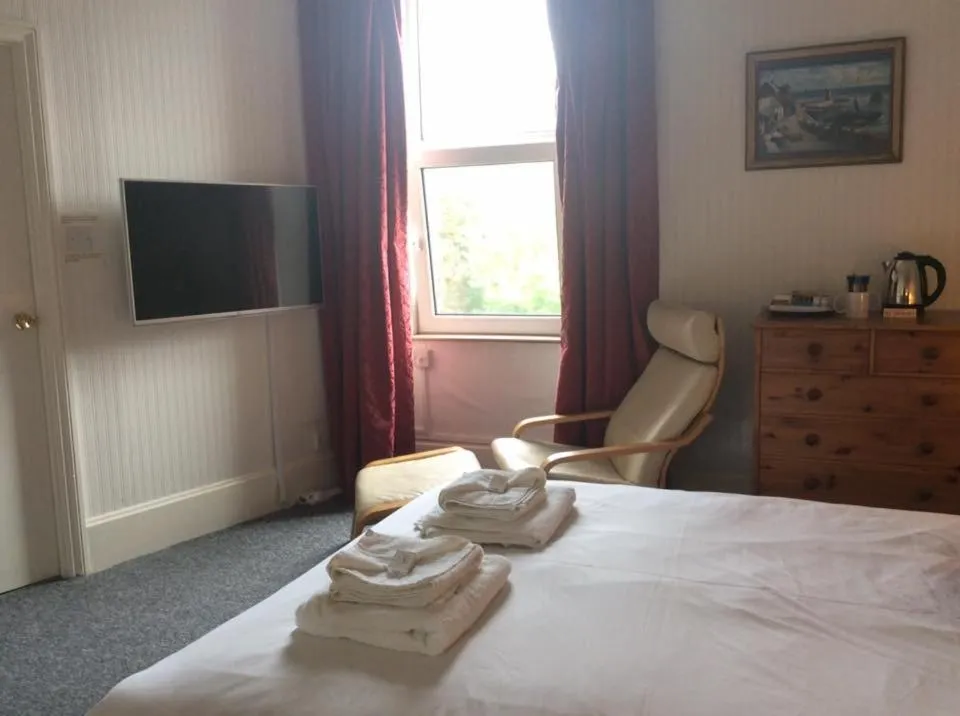 Bed in Cavell House Bed and Breakfast