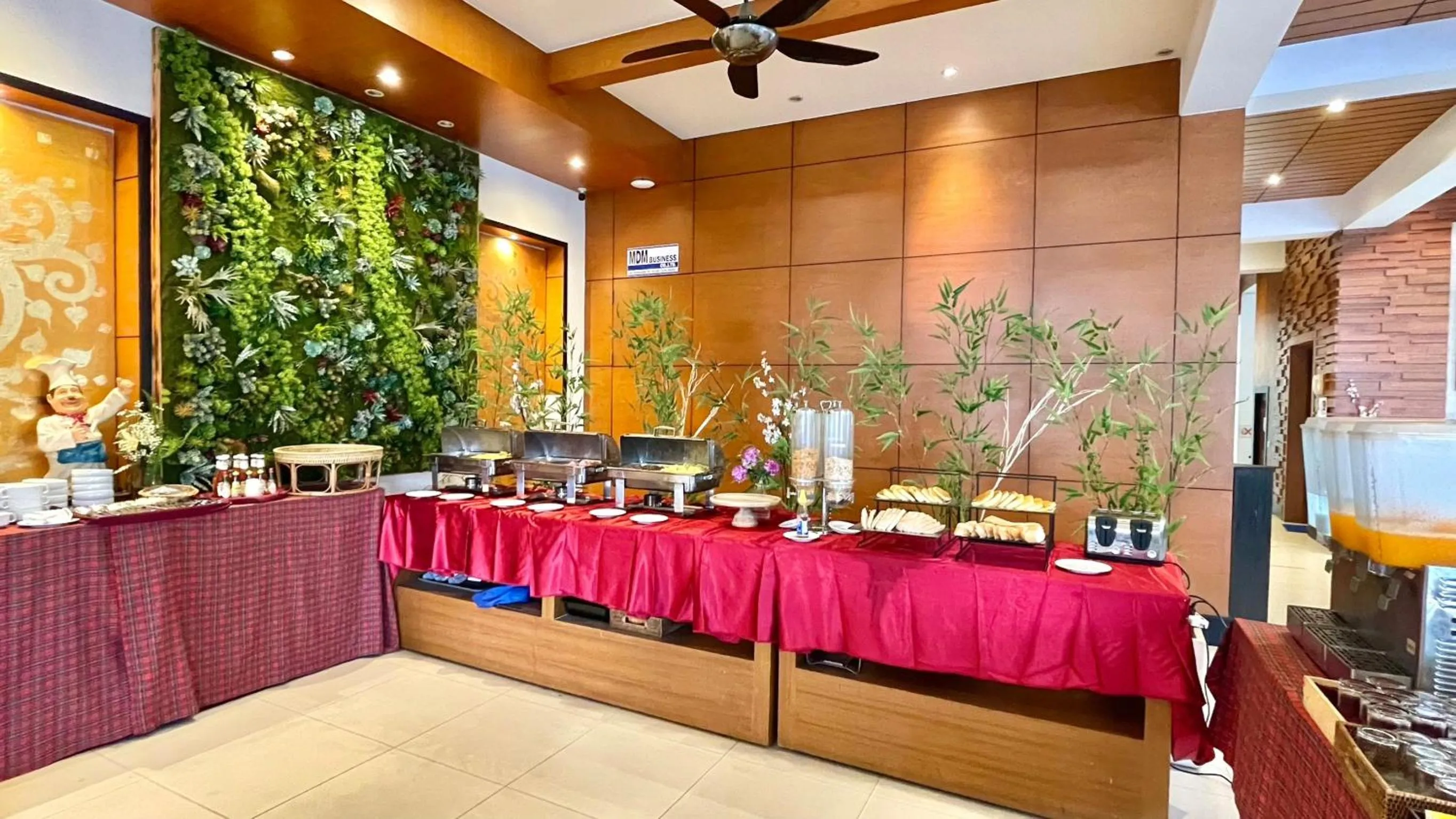 Breakfast in Baramee Resortel