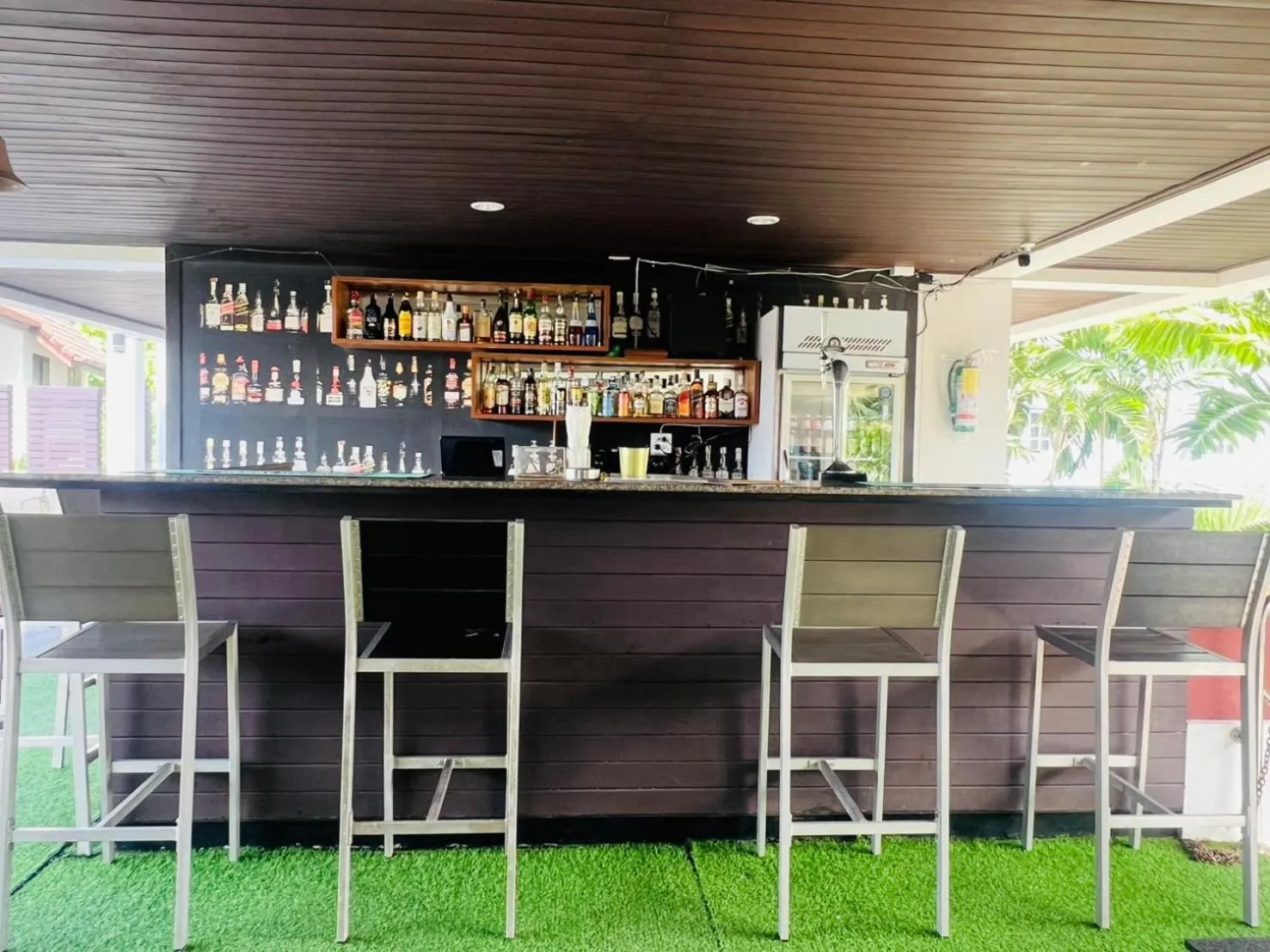 Swimming pool in Baramee Resortel