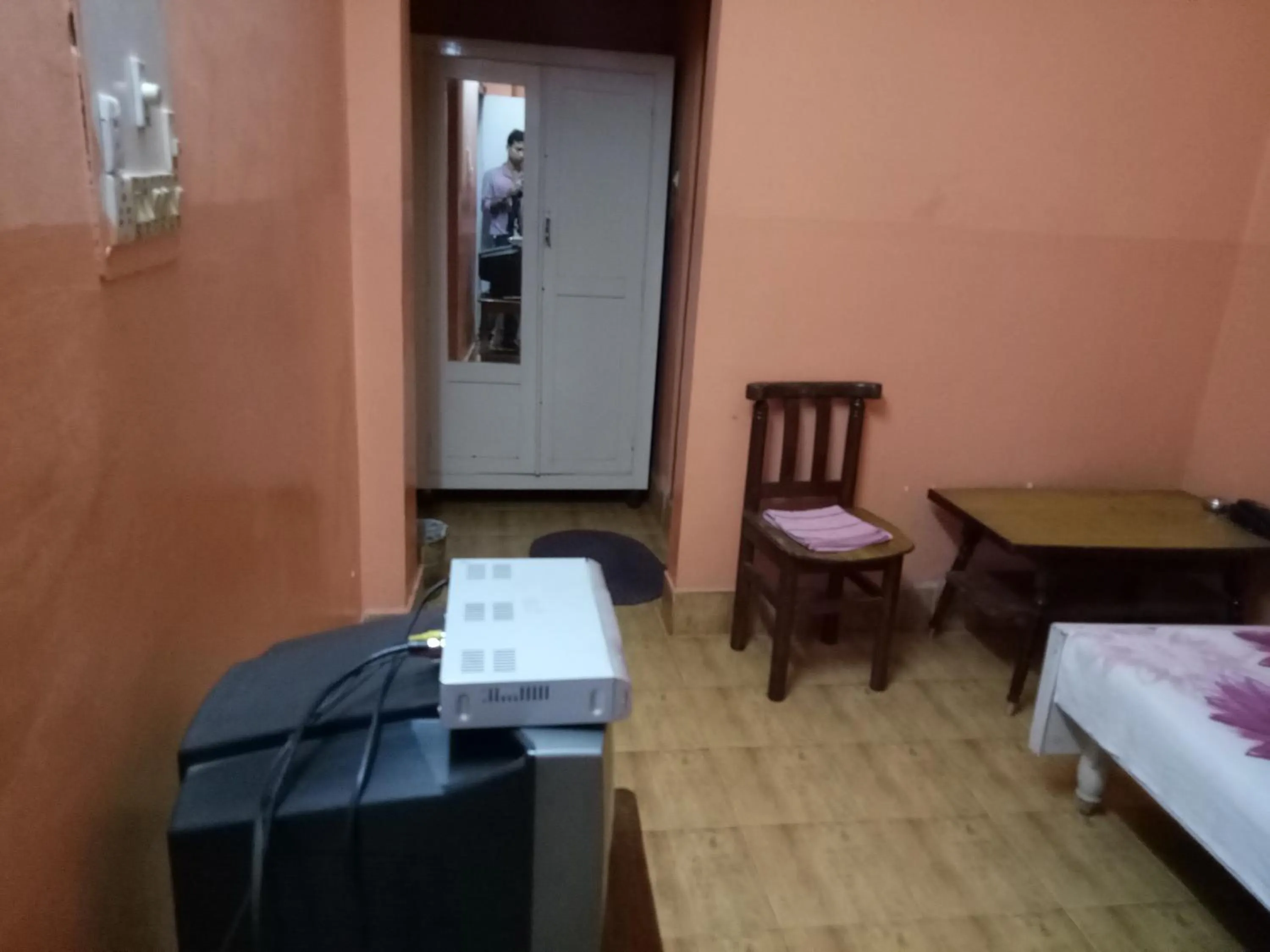 Living room, Bed in Hotel Kameng