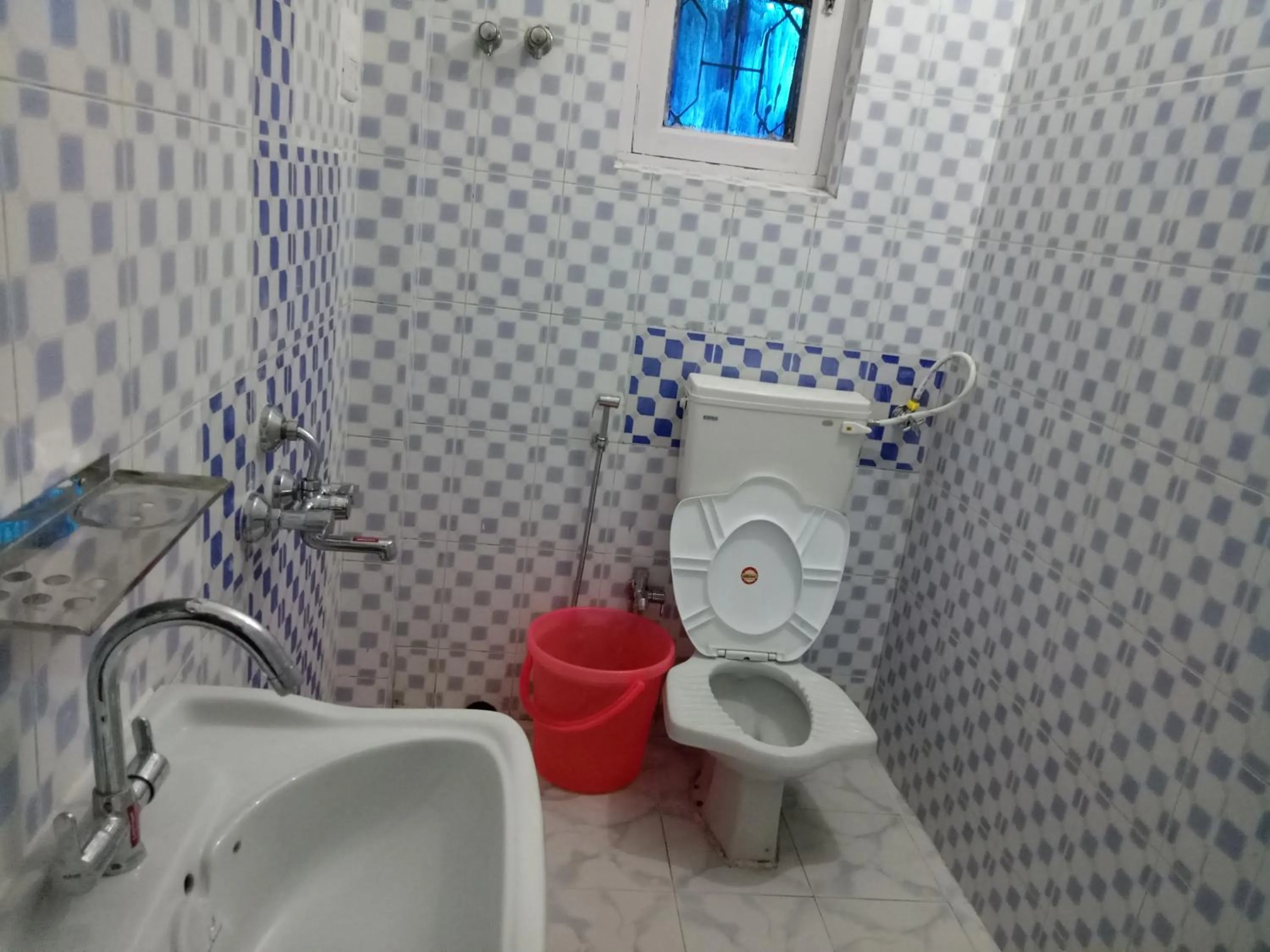 Bathroom in Hotel Kameng