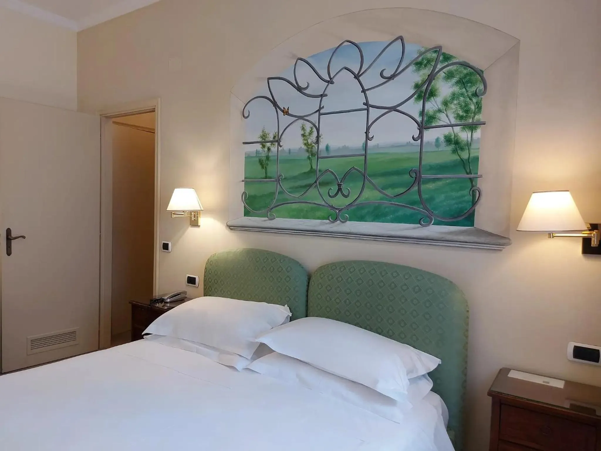 Bed in Phi Hotel Canalgrande