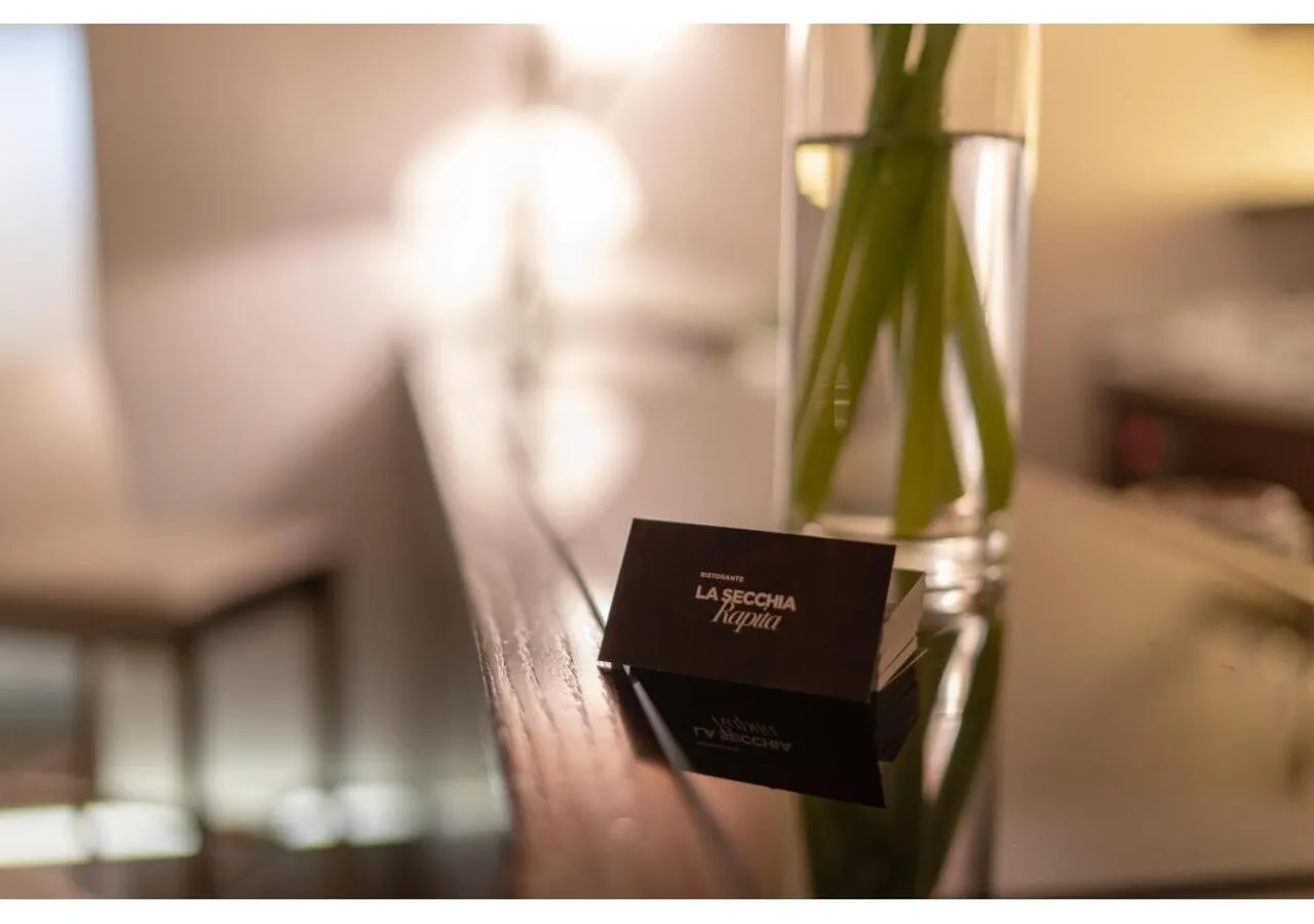 Restaurant/places to eat, Bed in Phi Hotel Canalgrande