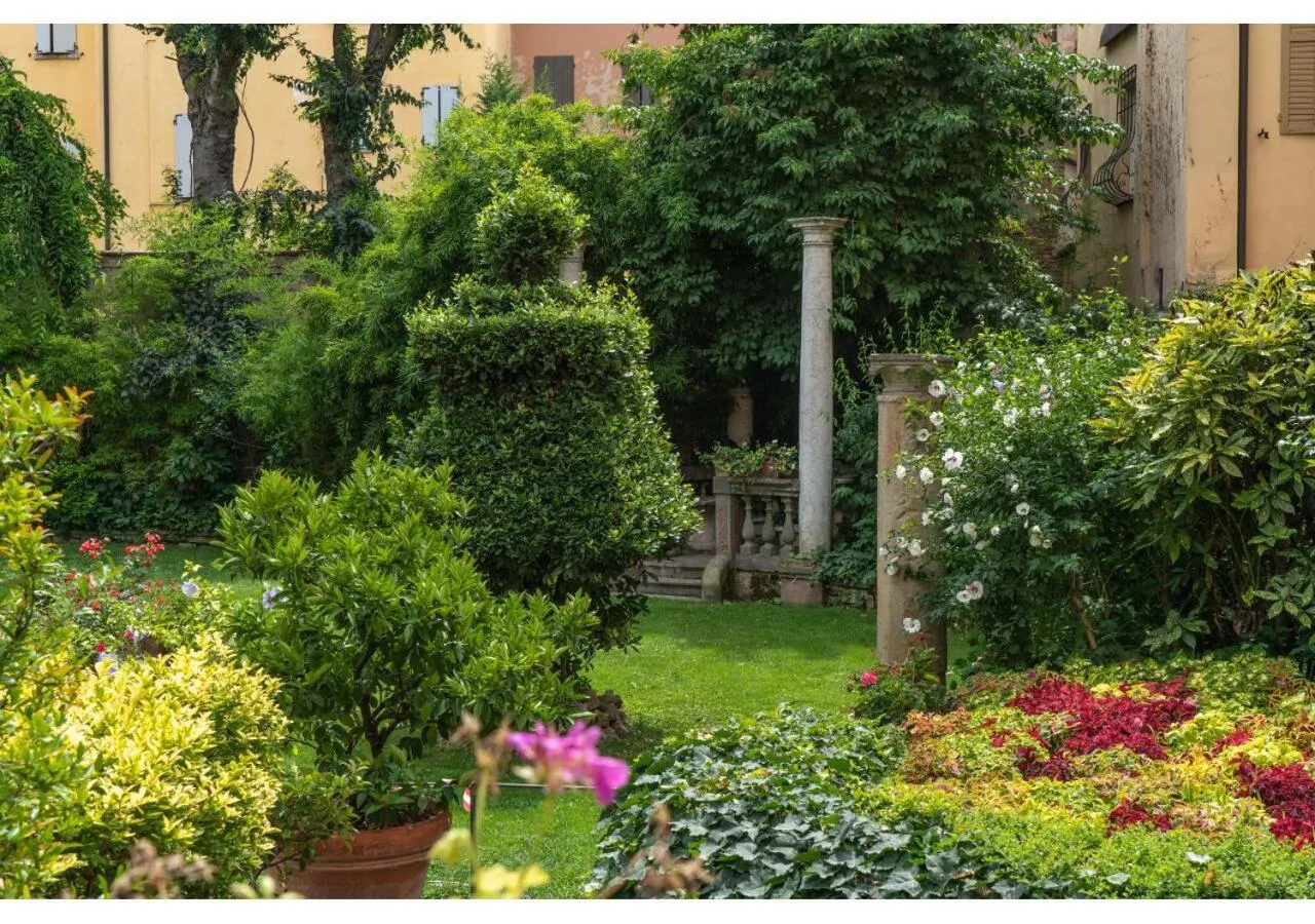 Garden in Phi Hotel Canalgrande