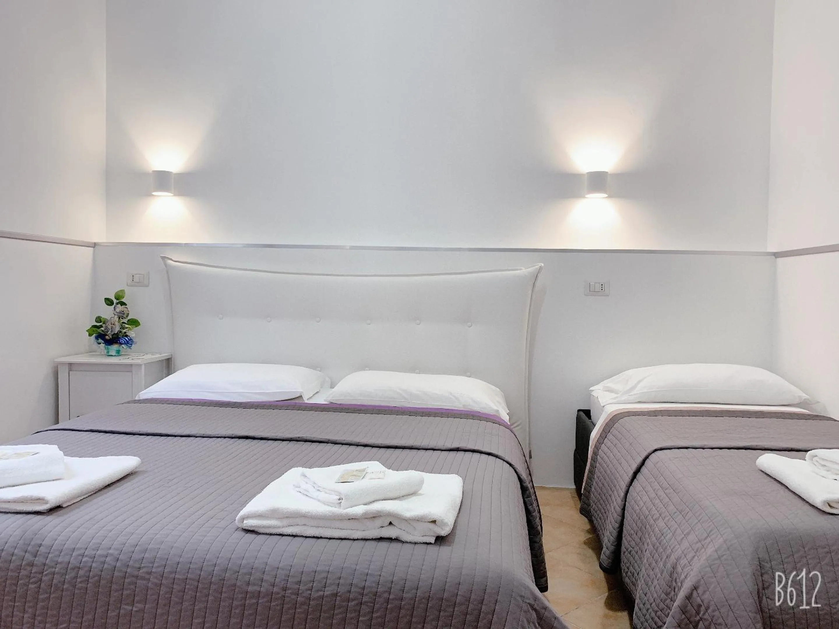 Bedroom, Bed in Golden Ratio