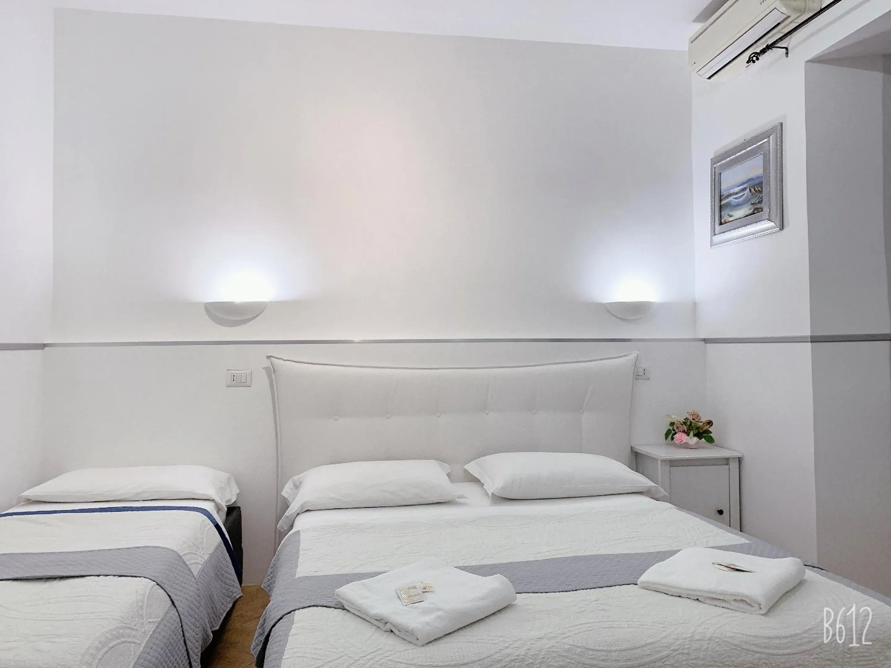 Triple Room with Private Bathroom in Golden Ratio Triple Room with Private Bathroom in Golden Ratio