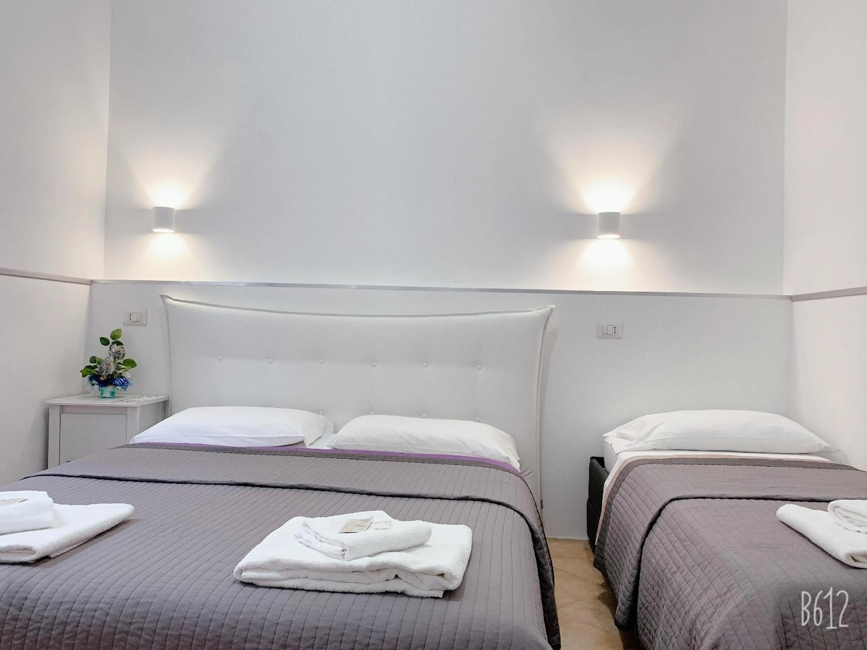 Bedroom, Bed in Golden Ratio