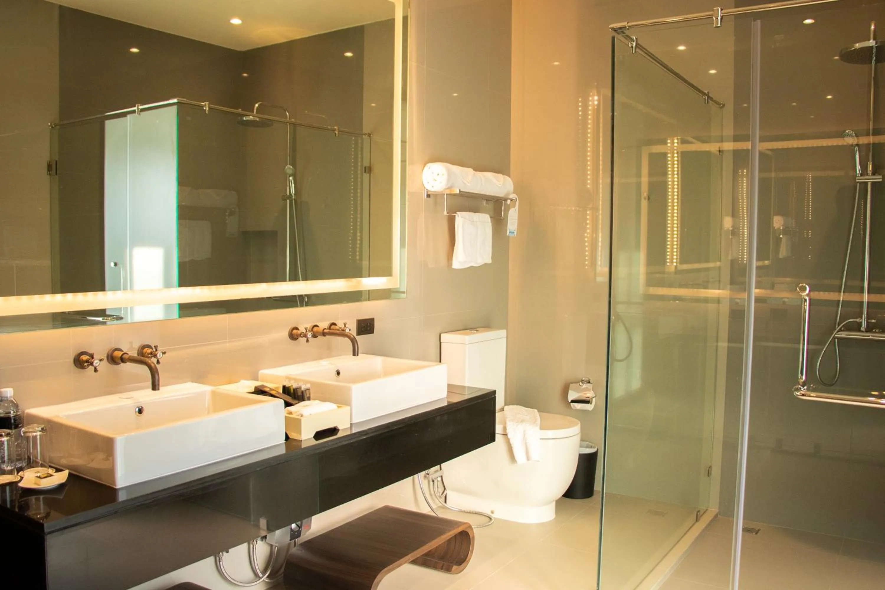 Bathroom in Impiana Beachfront Resort Chaweng Noi, Koh Samui