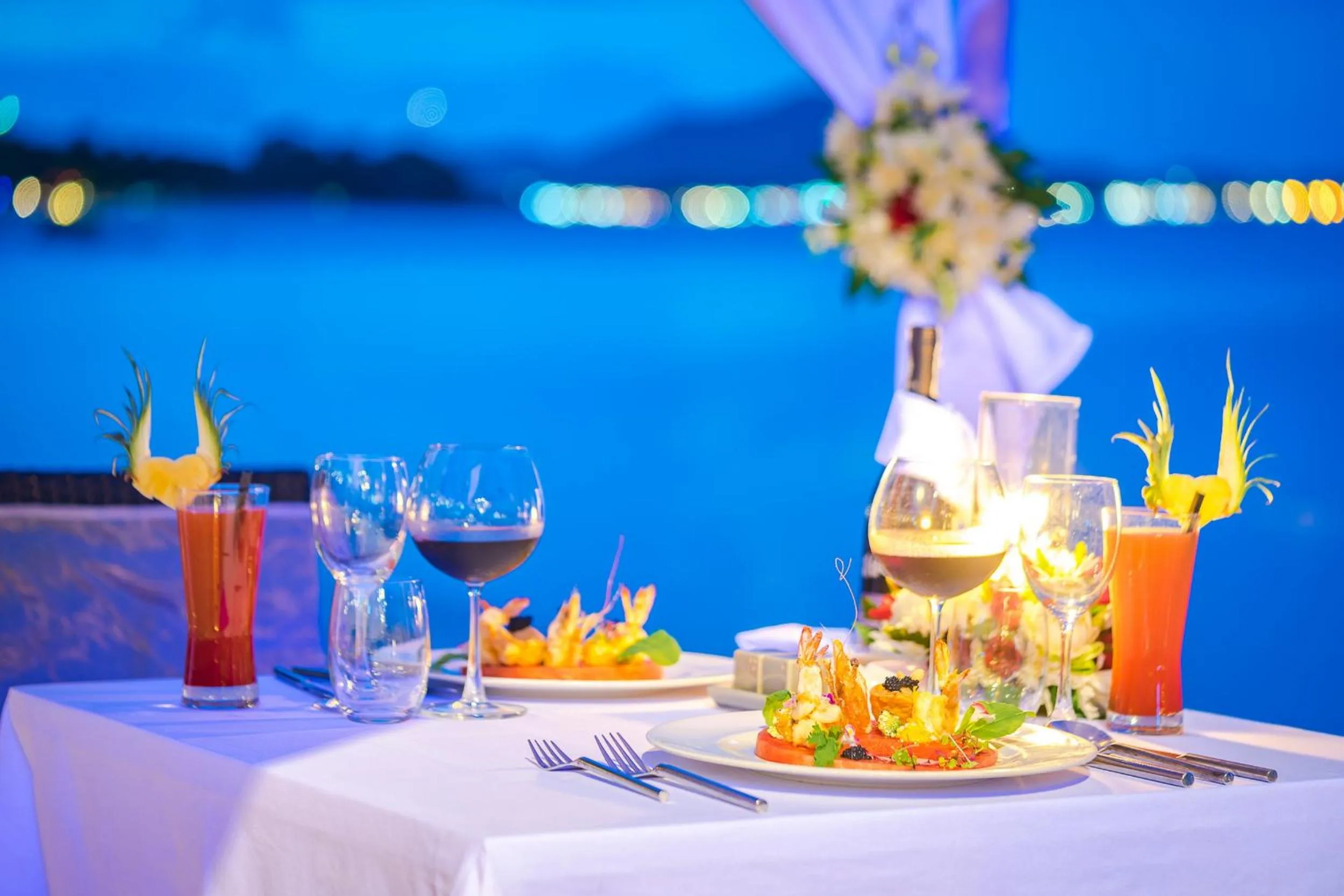 Beach in Impiana Beachfront Resort Chaweng Noi, Koh Samui