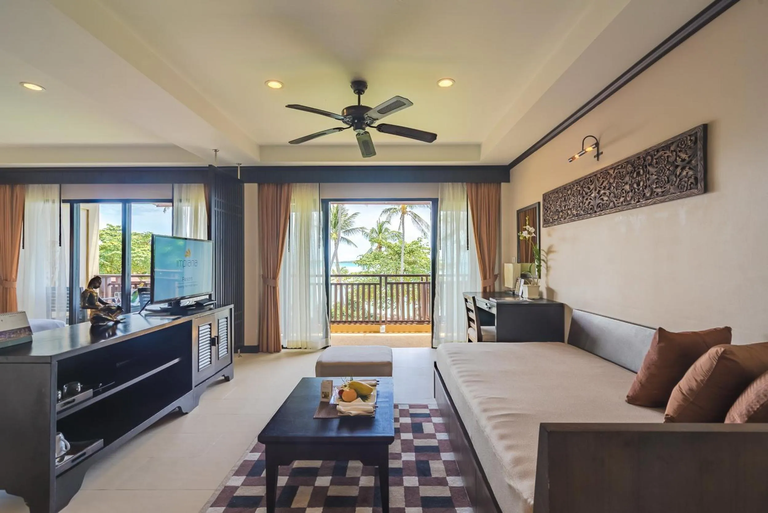 Living room in Impiana Beachfront Resort Chaweng Noi, Koh Samui