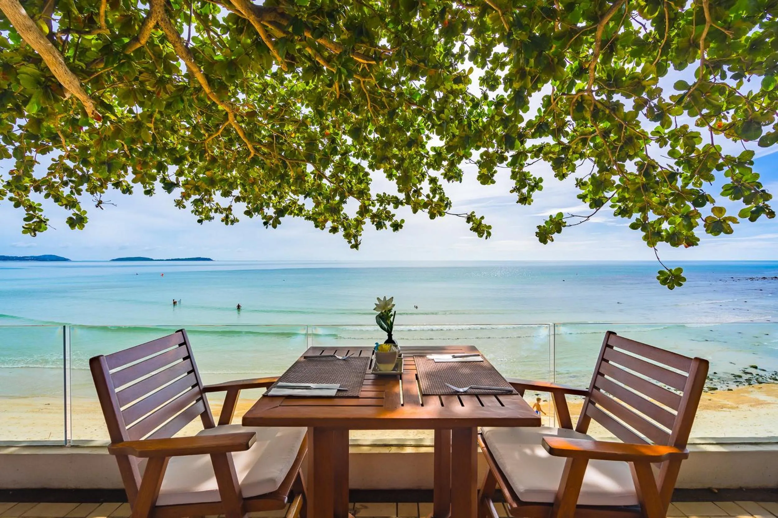 Area and facilities in Impiana Beachfront Resort Chaweng Noi, Koh Samui