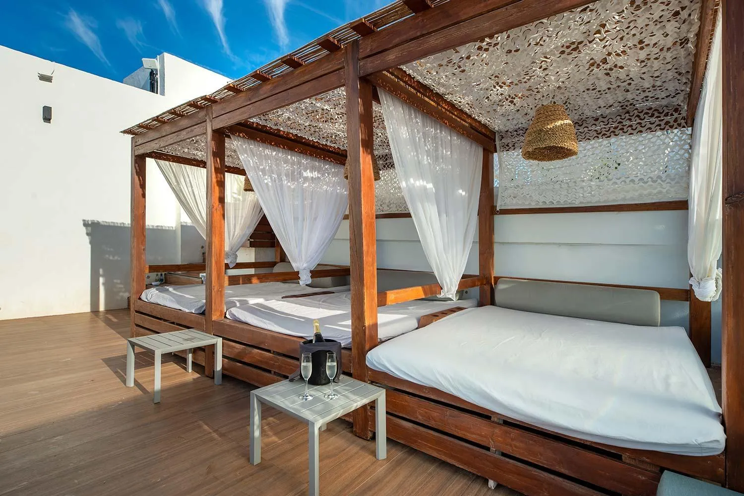 Swimming pool, Bed in Hotel Cenit & Apts Sol y Viento