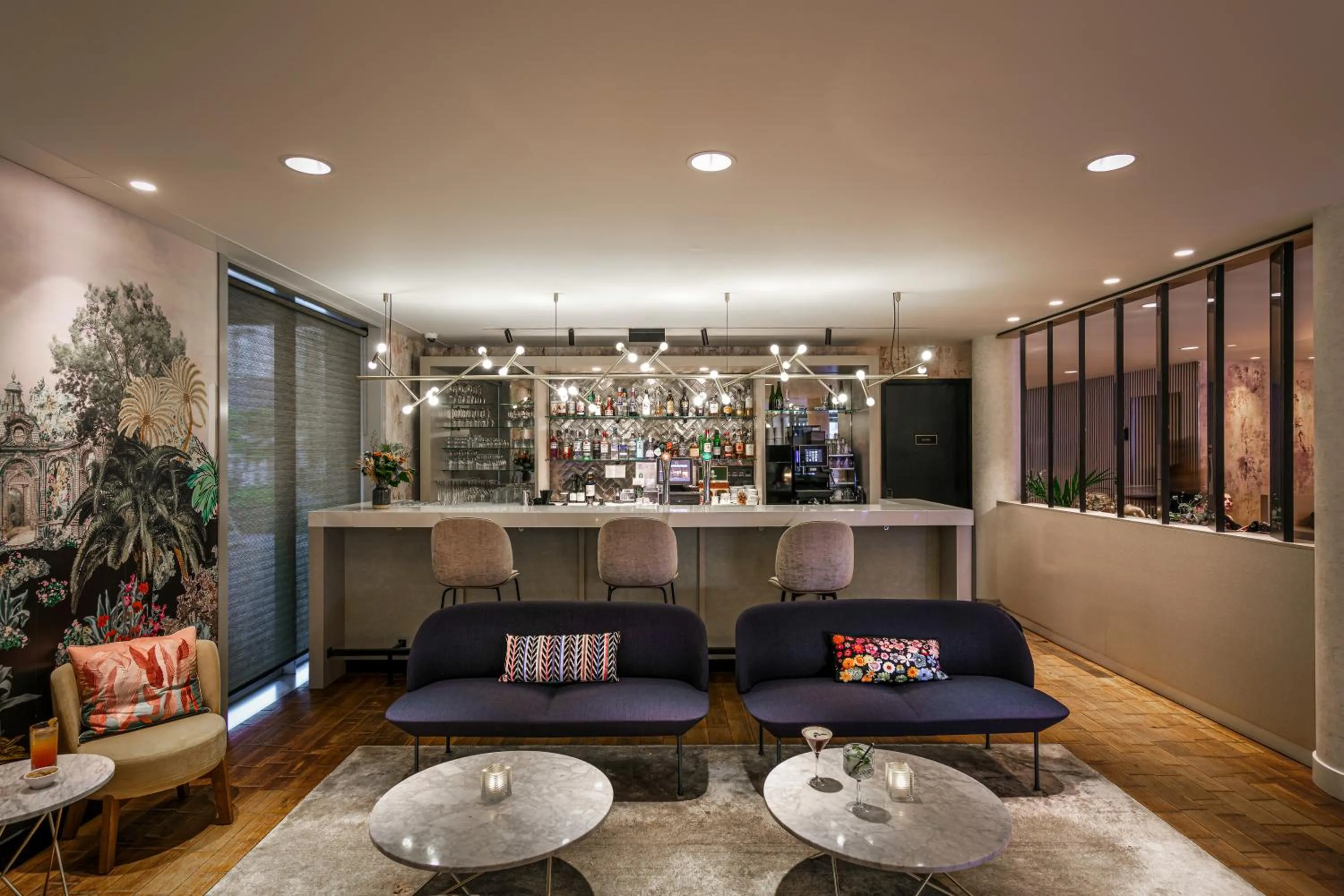 Lounge or bar in Monet Garden Hotel Amsterdam