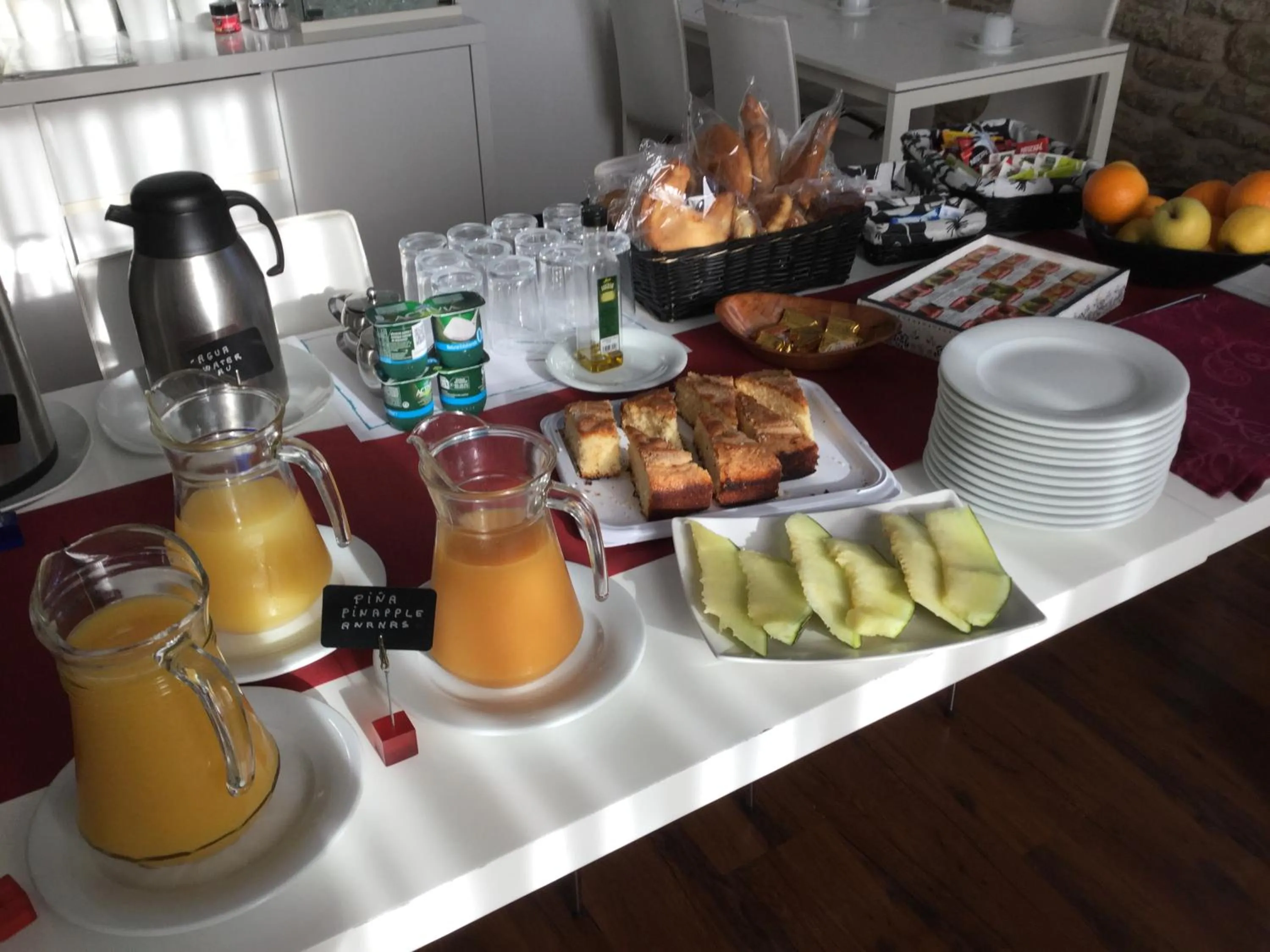 Buffet breakfast in El Palacete del Obispo