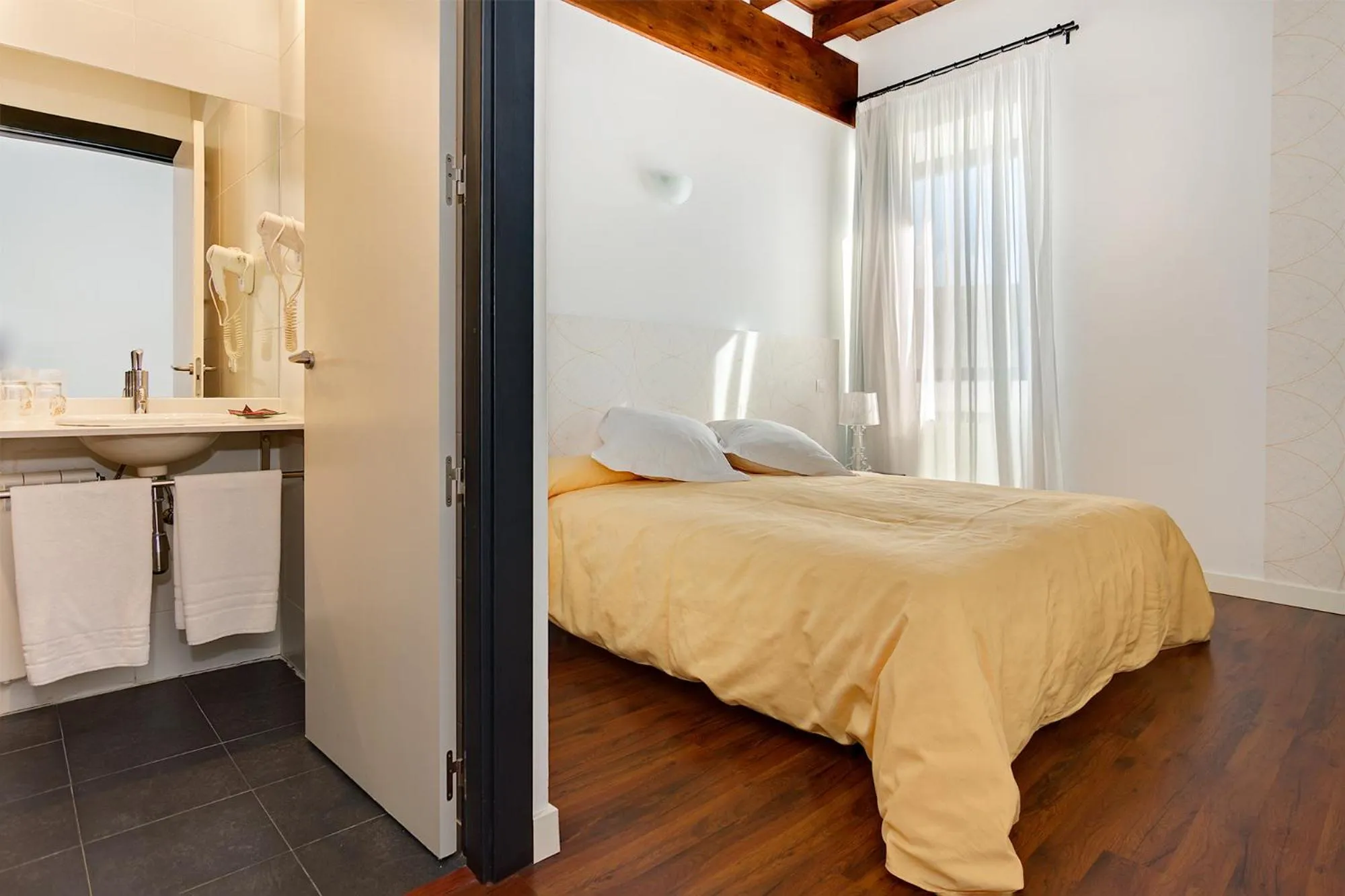 Bedroom, Bed in El Palacete del Obispo