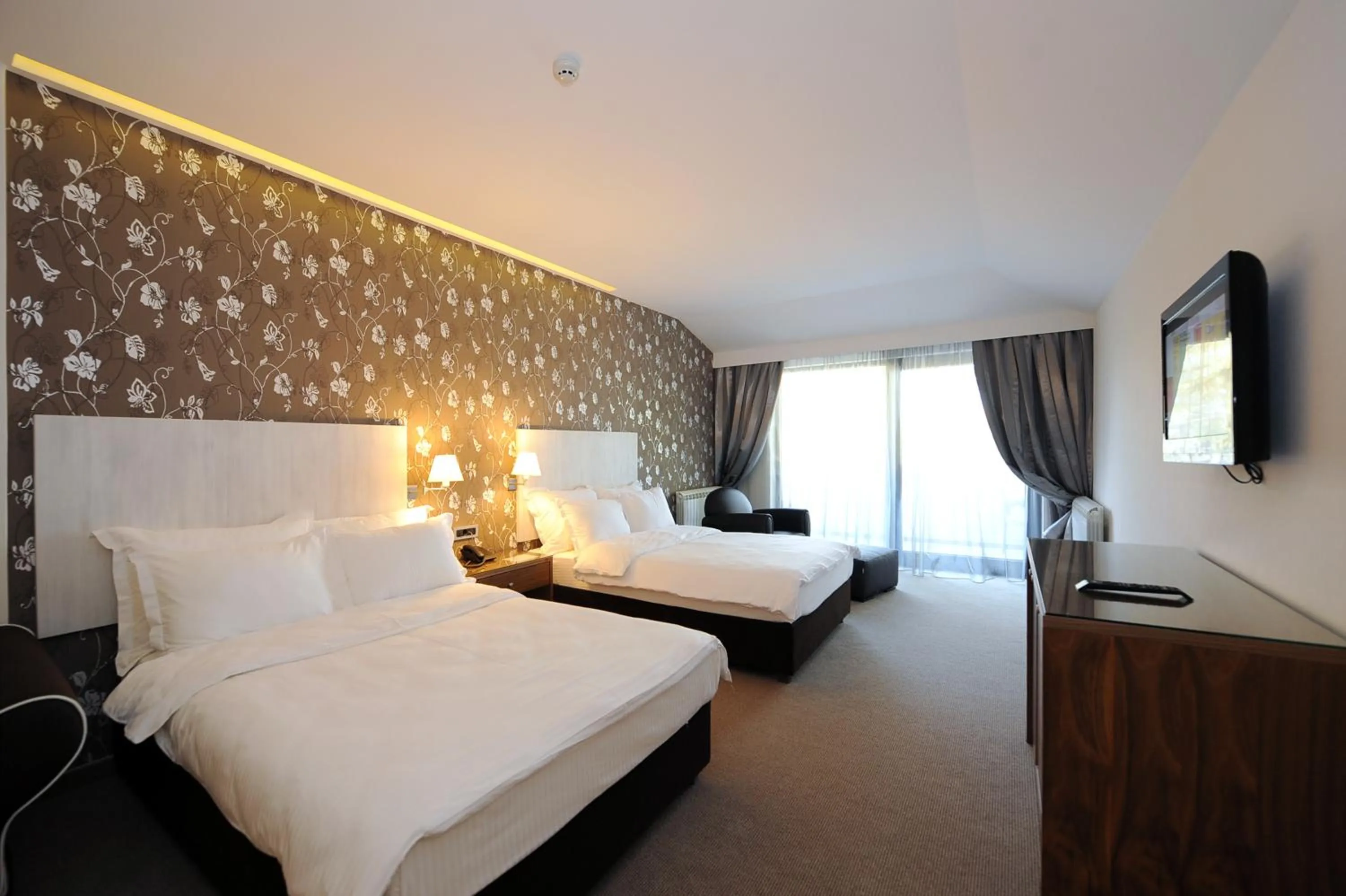 Bedroom, Bed in Hotel 1000 Ruza