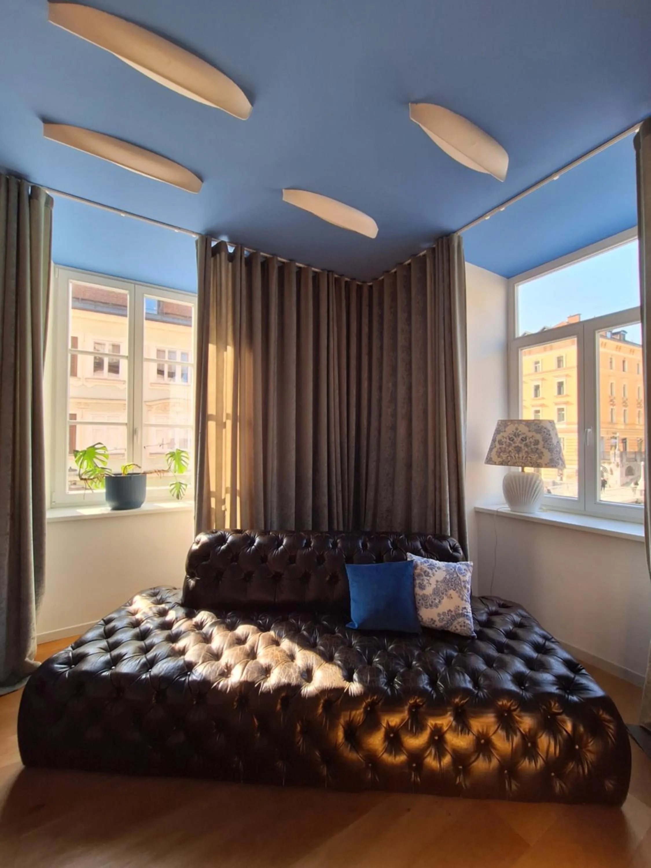 Living room, Bed in Tromostovje apartments