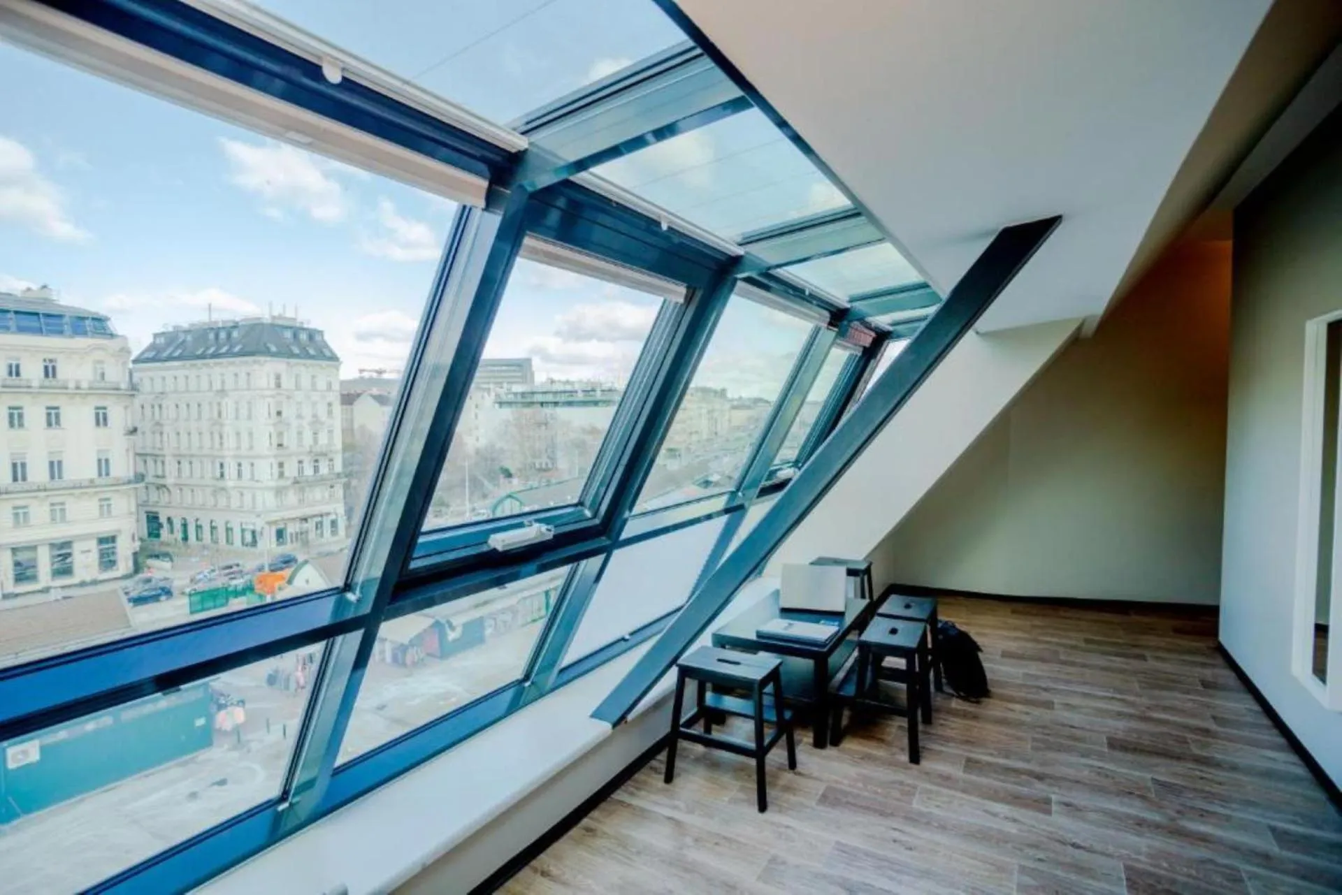 Bedroom in Wombat's City Hostel Vienna Naschmarkt