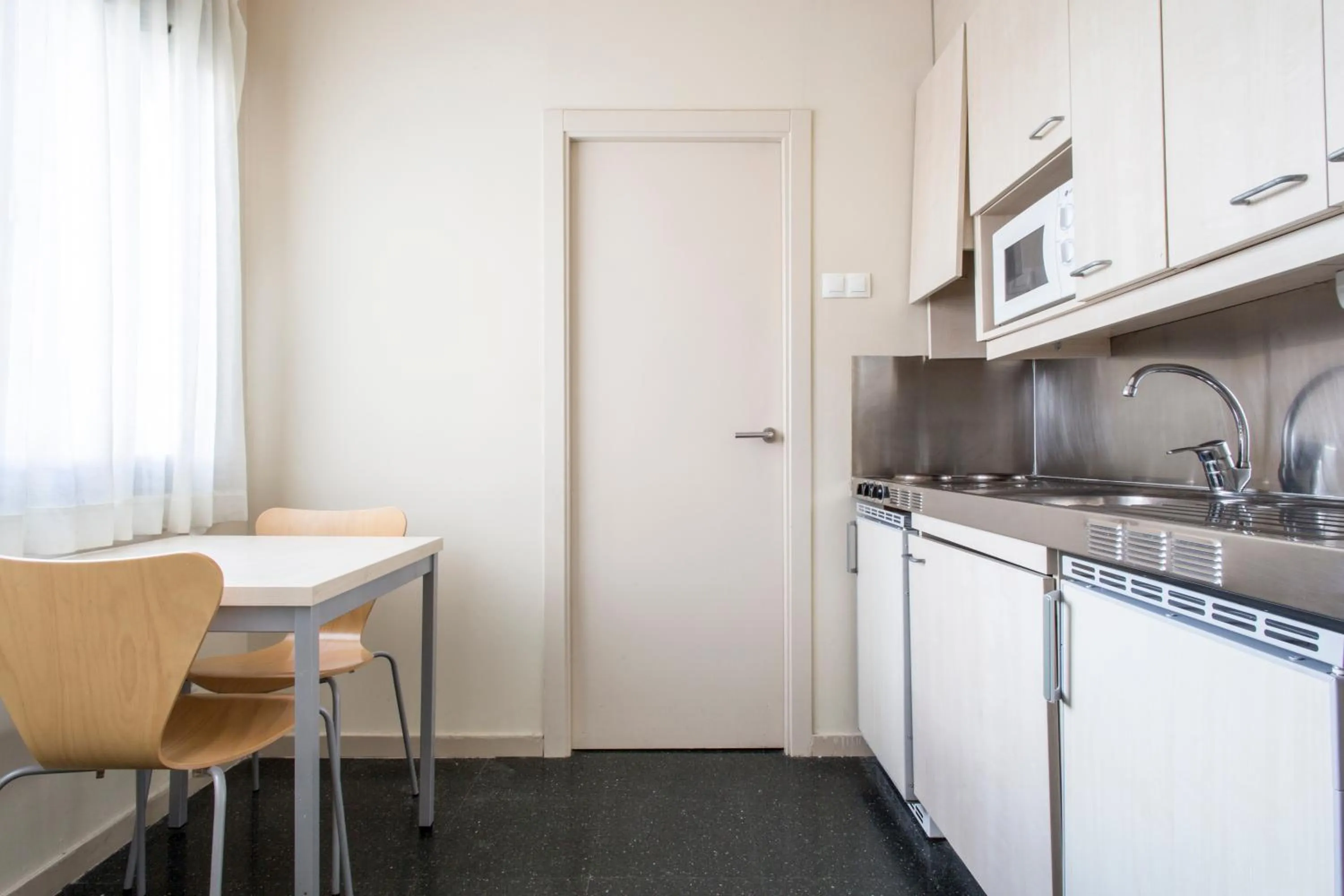 Kitchen or kitchenette in Residencia Universitaria Resa Giner de Los Ríos