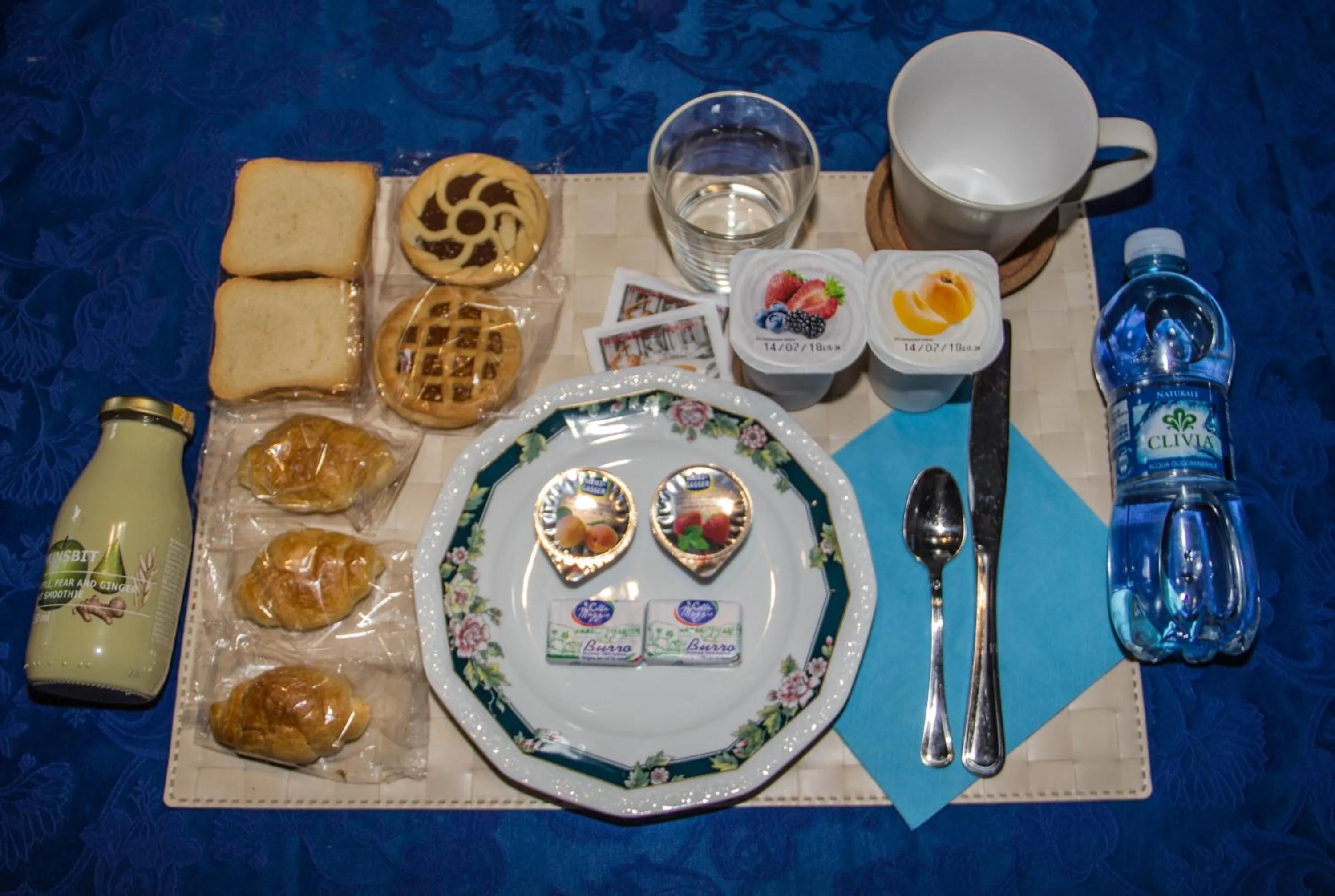 Italian breakfast in Paoline's suite in villa