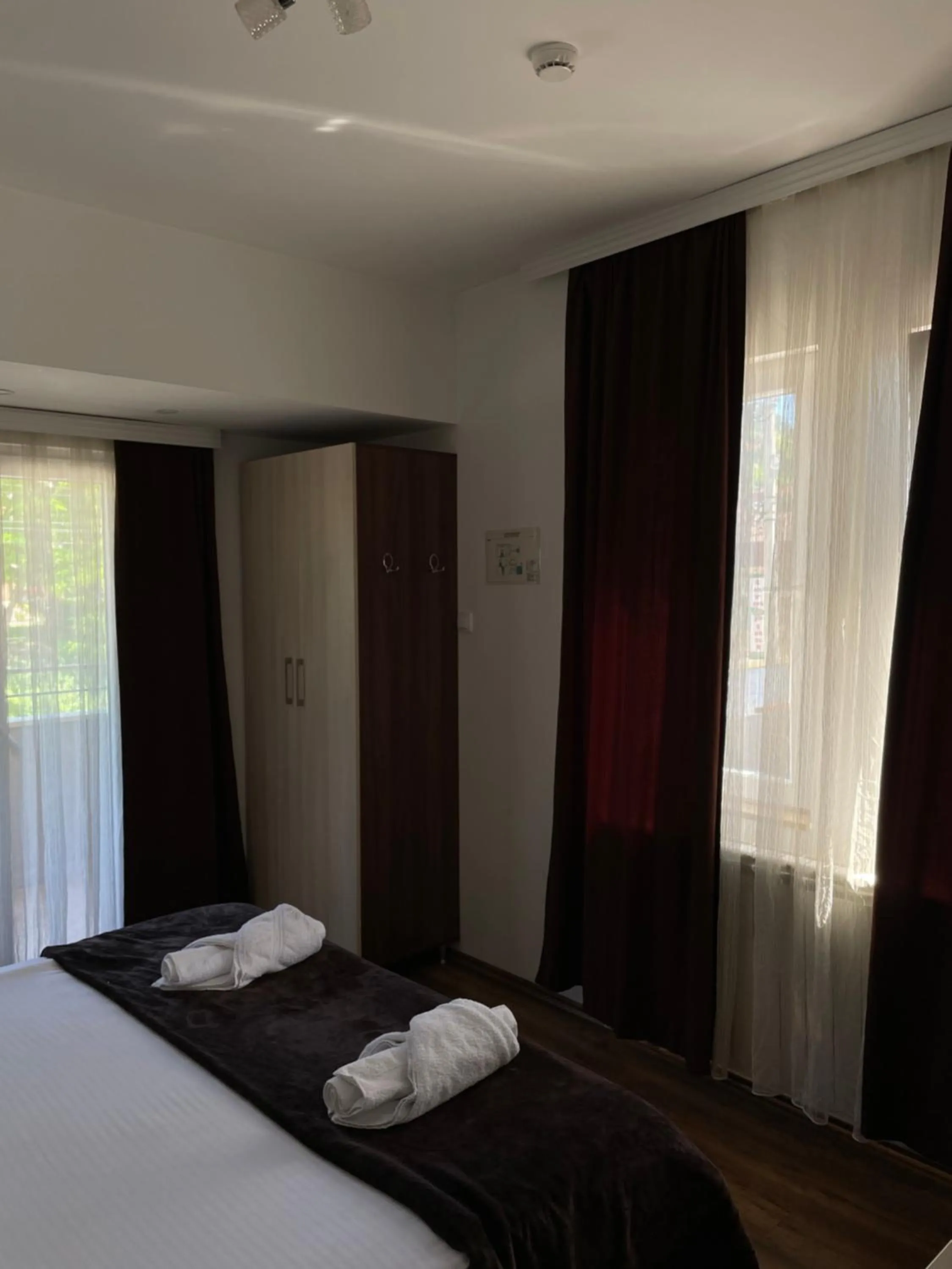 Bed in Motel & Restaurant Dar