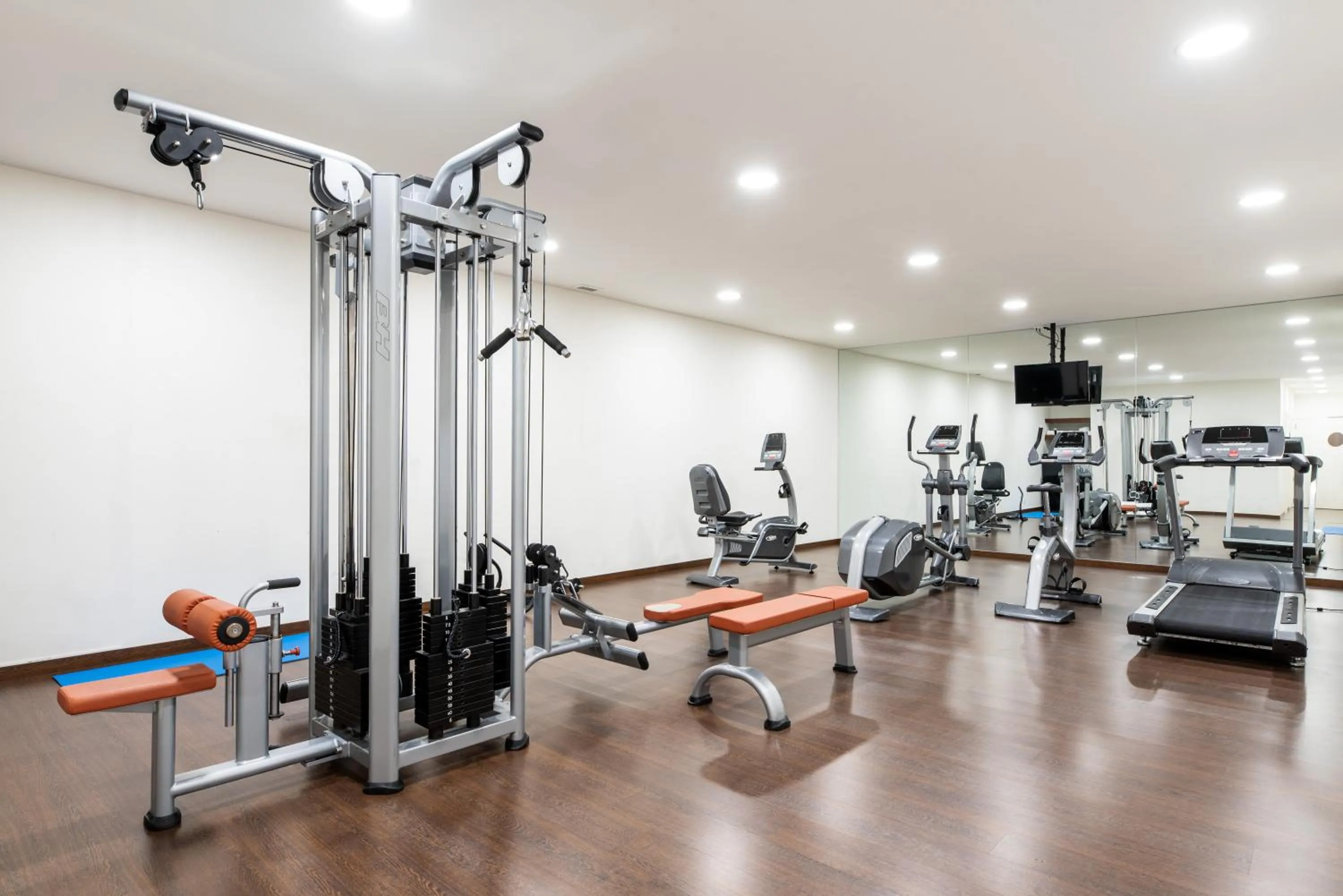 Fitness centre/facilities in Eurostars Mar de Vigo